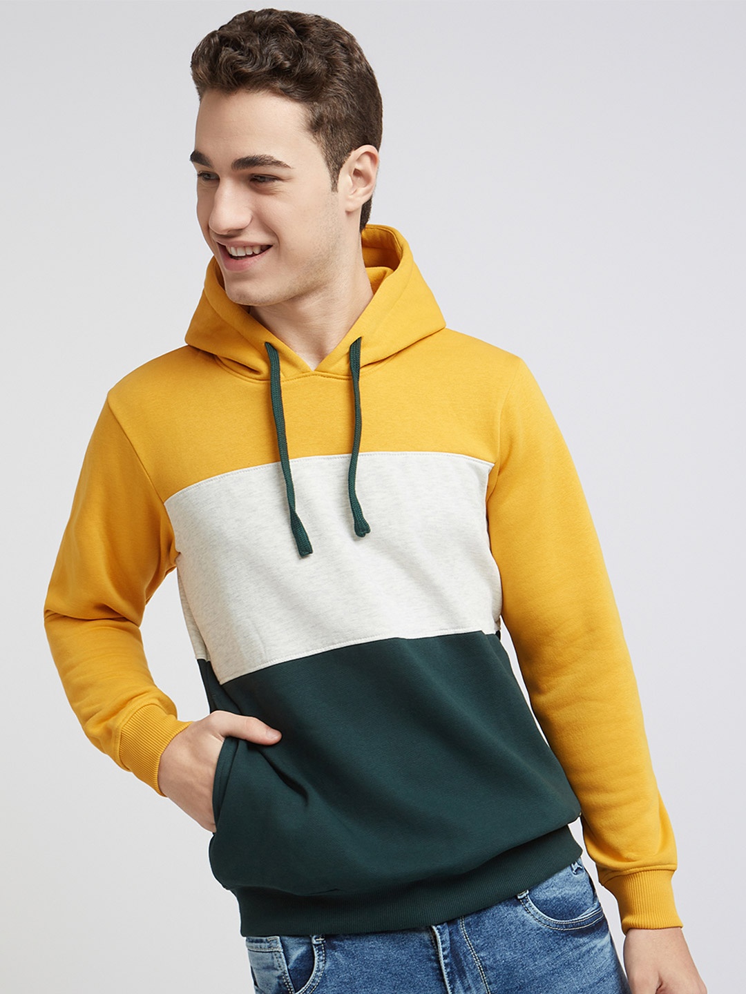 

Parx Men Yellow Colourblocked Hooded Sweatshirt