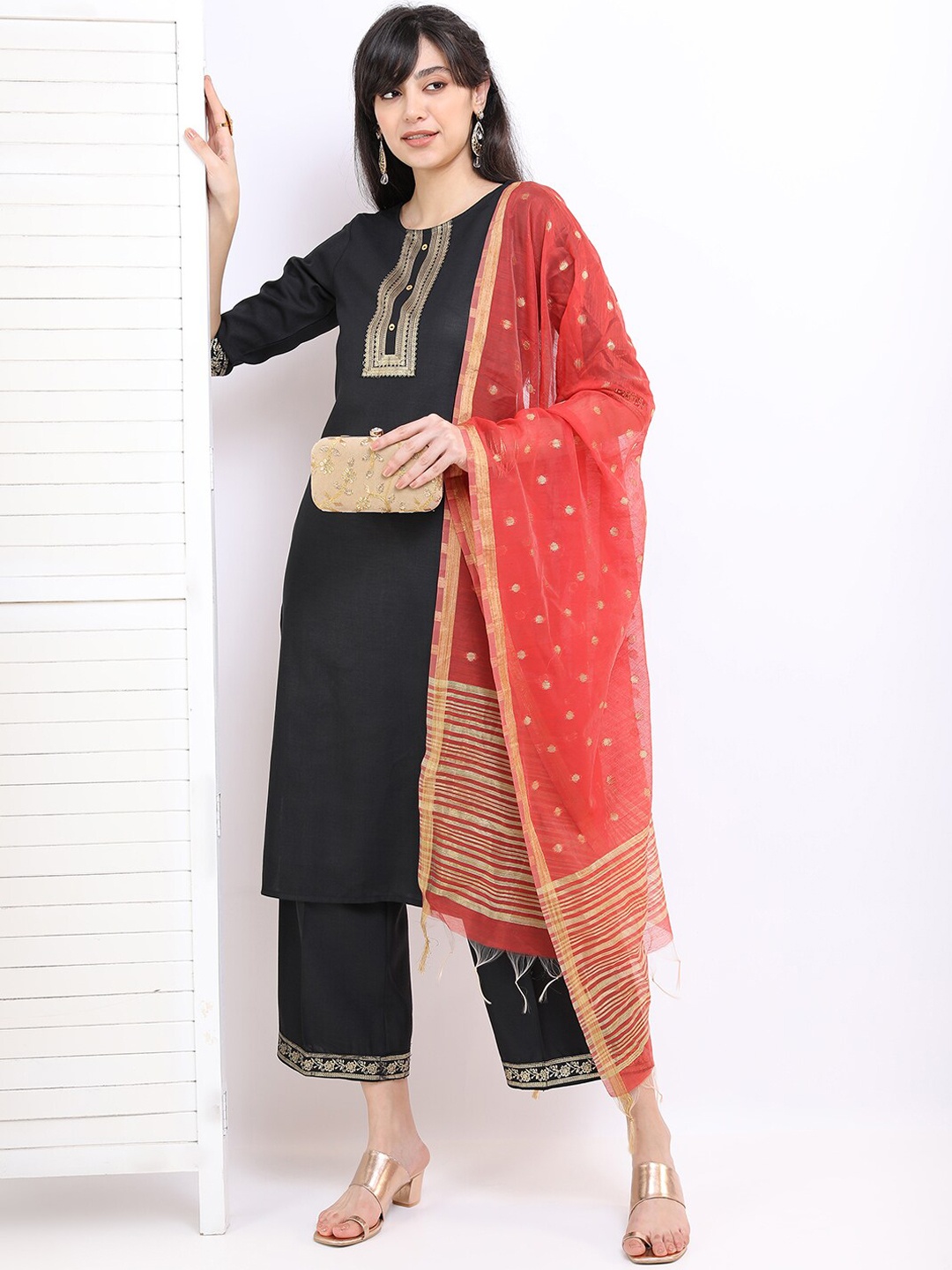 

Vishudh Women Black Ethnic Motifs Printed Kurta with Palazzos & With Dupatta