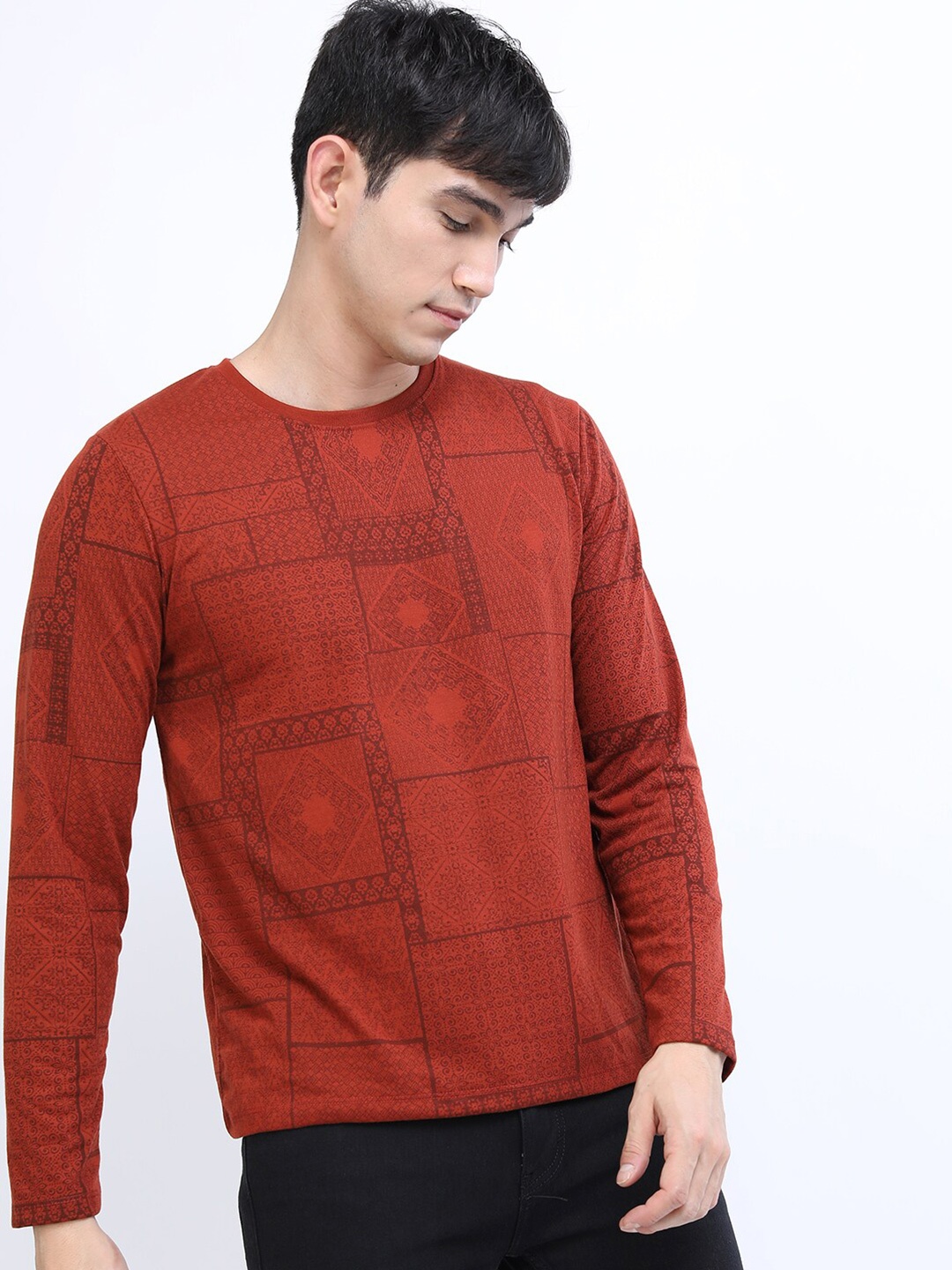 

HIGHLANDER Men Round Neck Slim Fit T-shirt, Maroon