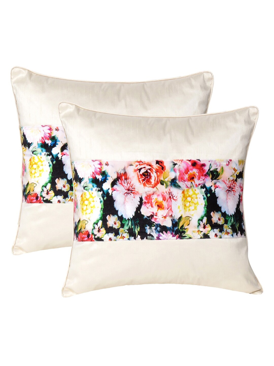 

OUSSUM Cream-Coloured & Black Set of 2 Floral Velvet Square Cushion Covers