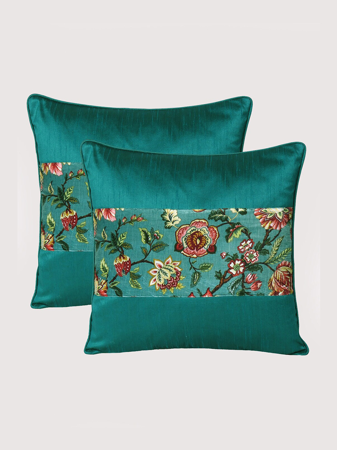 

OUSSUM Green & Red Set of 2 Floral Velvet Square Cushion Covers