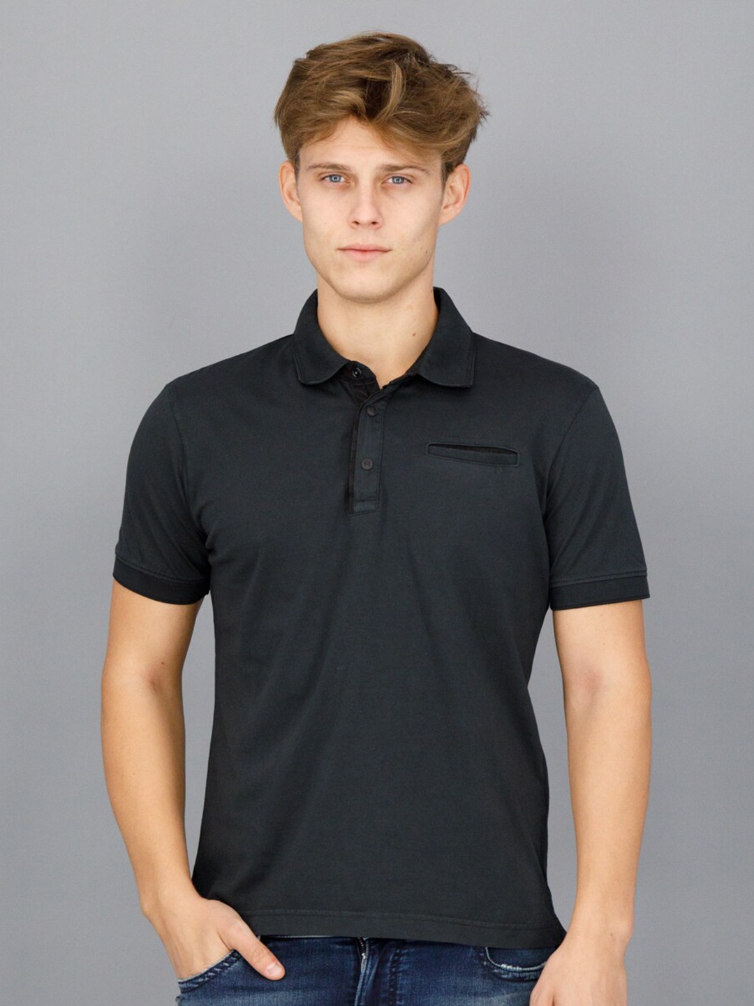 

FREESOUL Men Black Polo Collar T-shirt