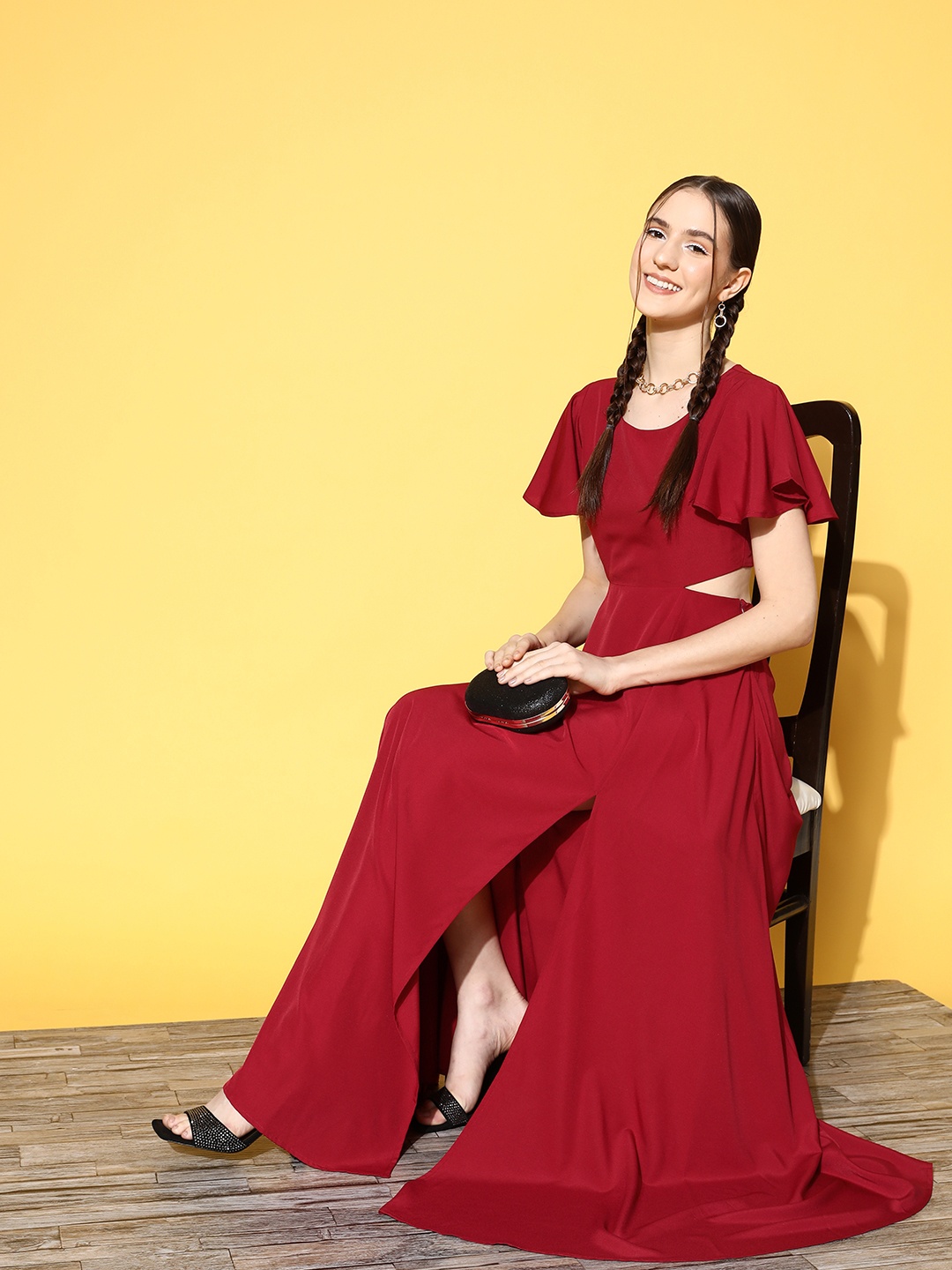 

Berrylush Women Red Solid Peekaboo Slit Dress