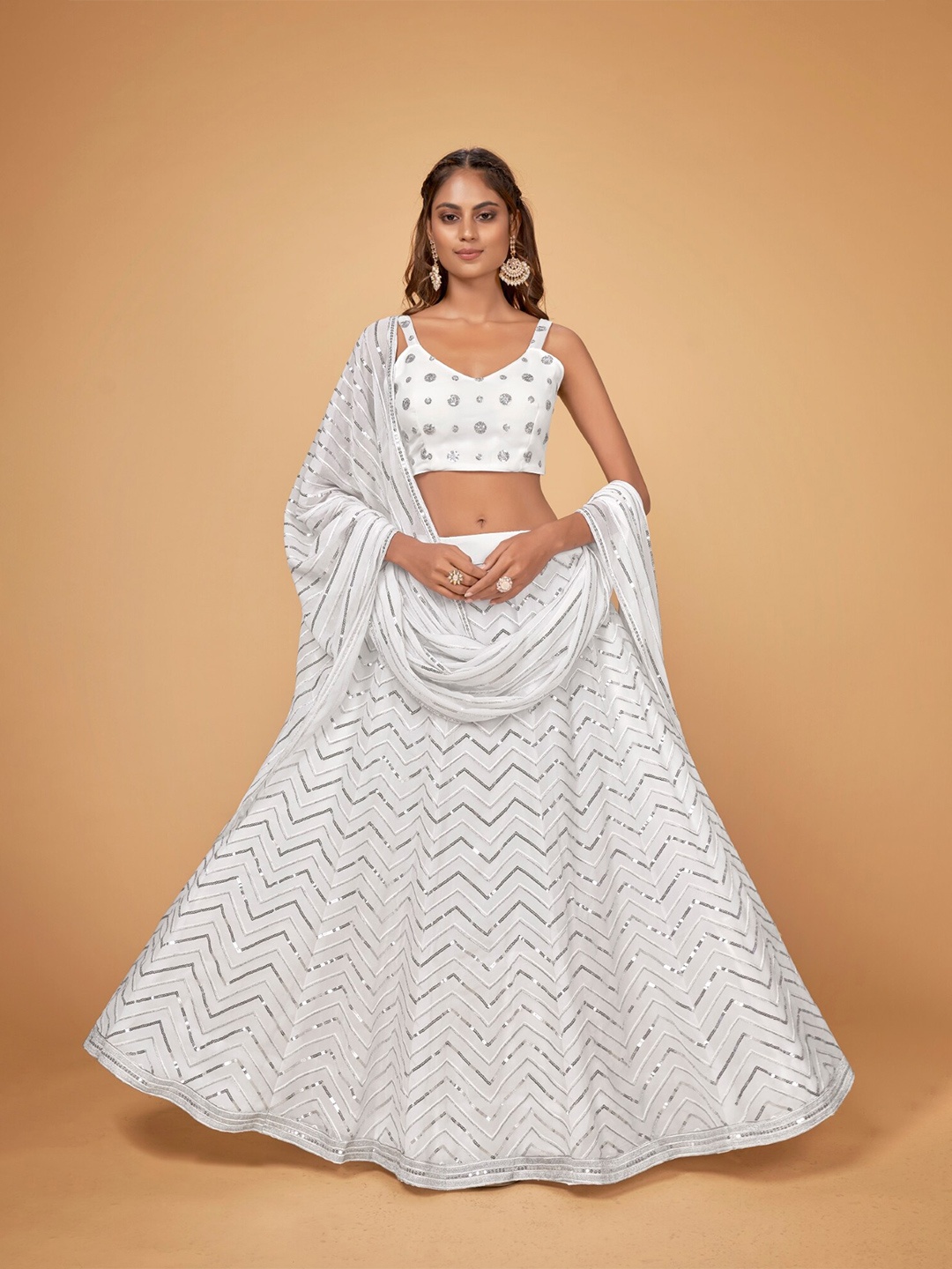 

Cloth's Villa White & Silver-Toned Embellished Sequinned Semi-Stitched Lehenga Choli