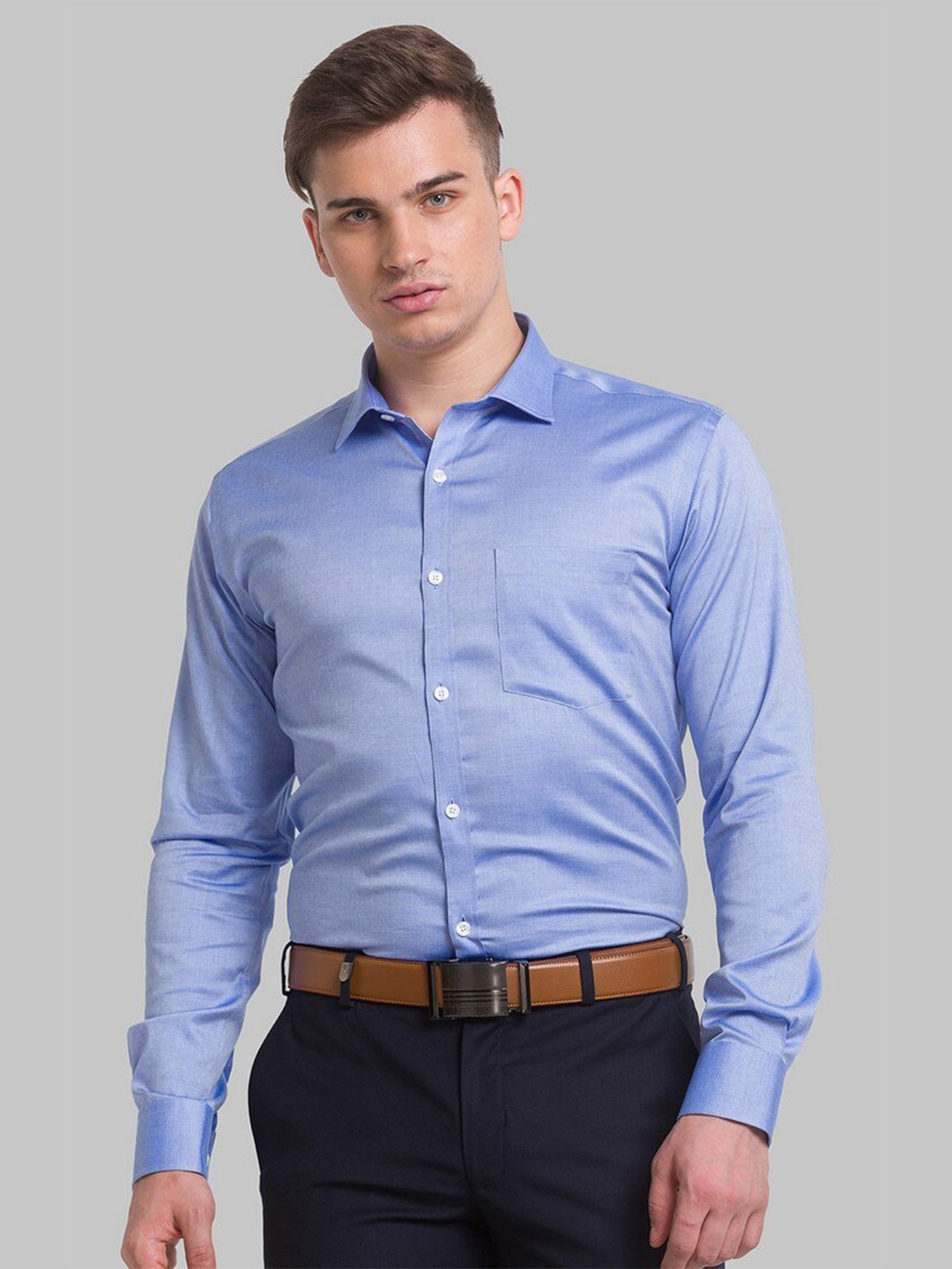 

Park Avenue Men Blue Structure Slim Fit Formal Shirts