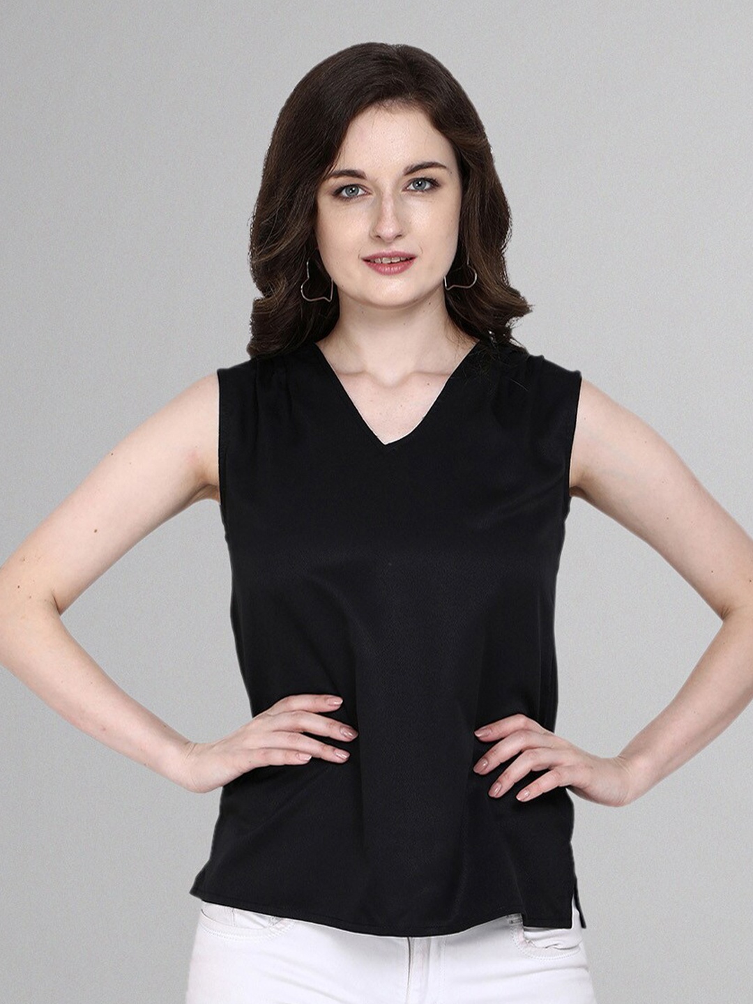 

Fashfun Women Black Solid V-Neck Sleeveless Crepe Top