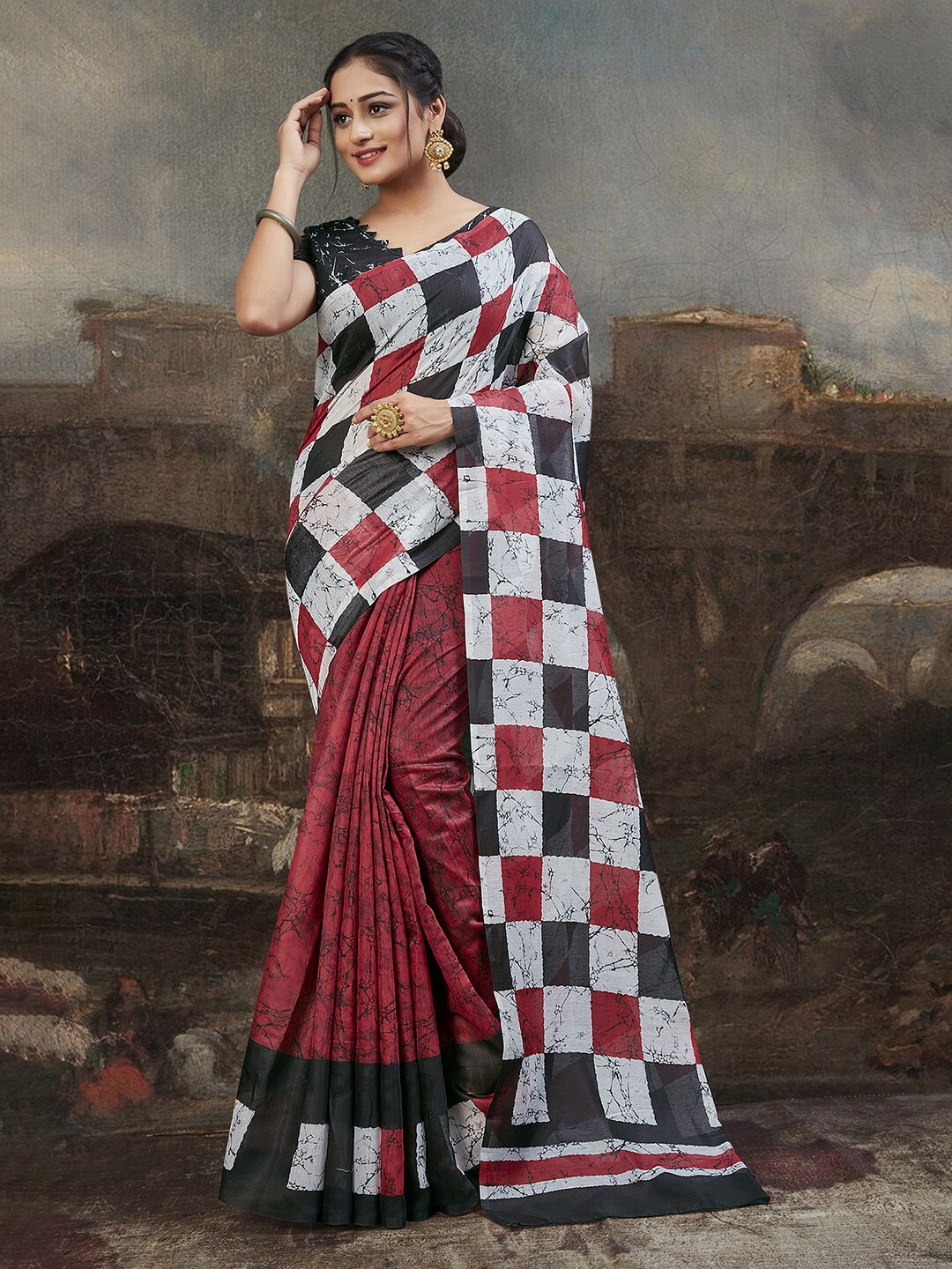 

Mitera Black & Maroon Checked Block Print Saree