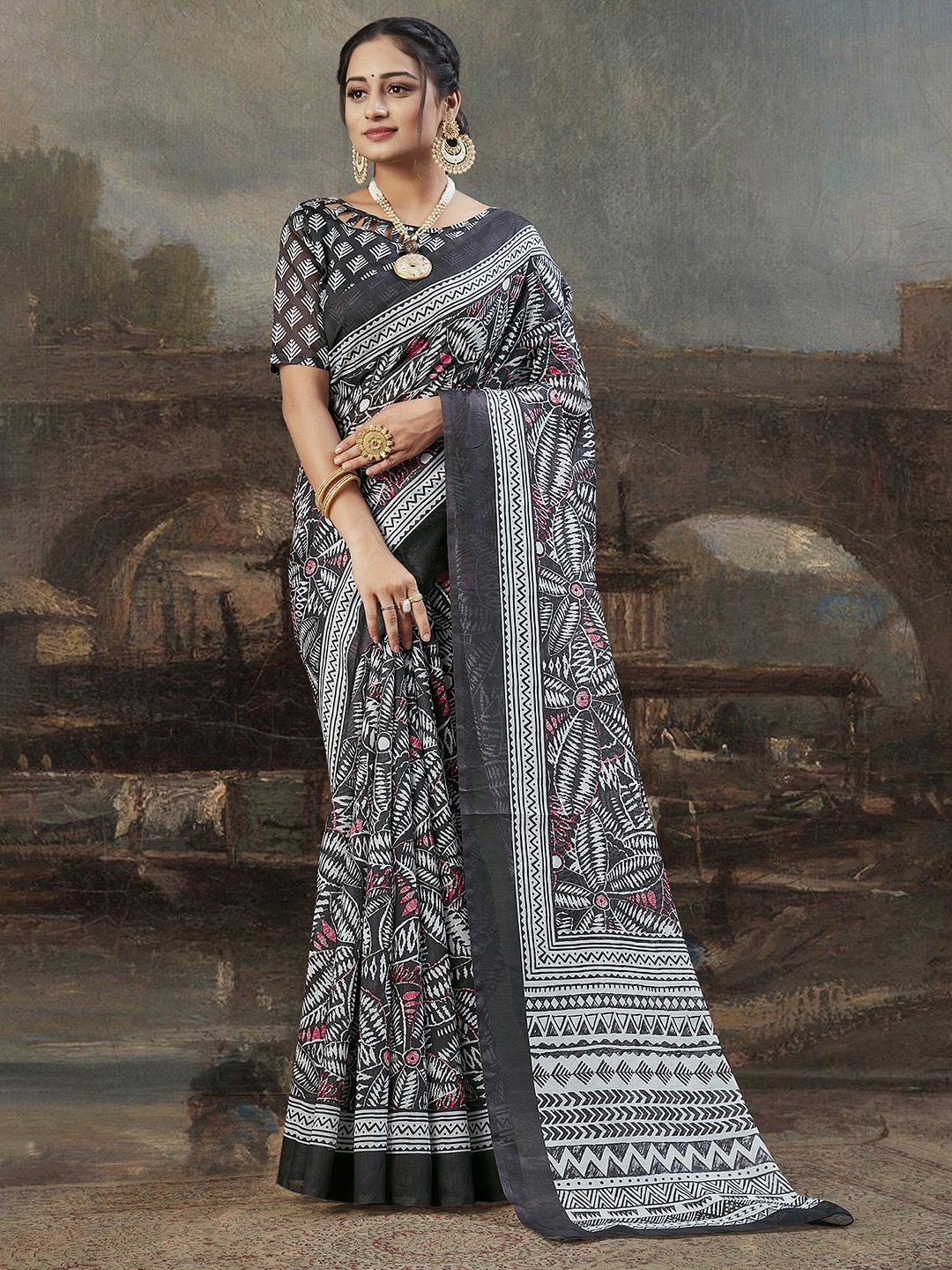 

Mitera Black & White Floral Block Printed Saree