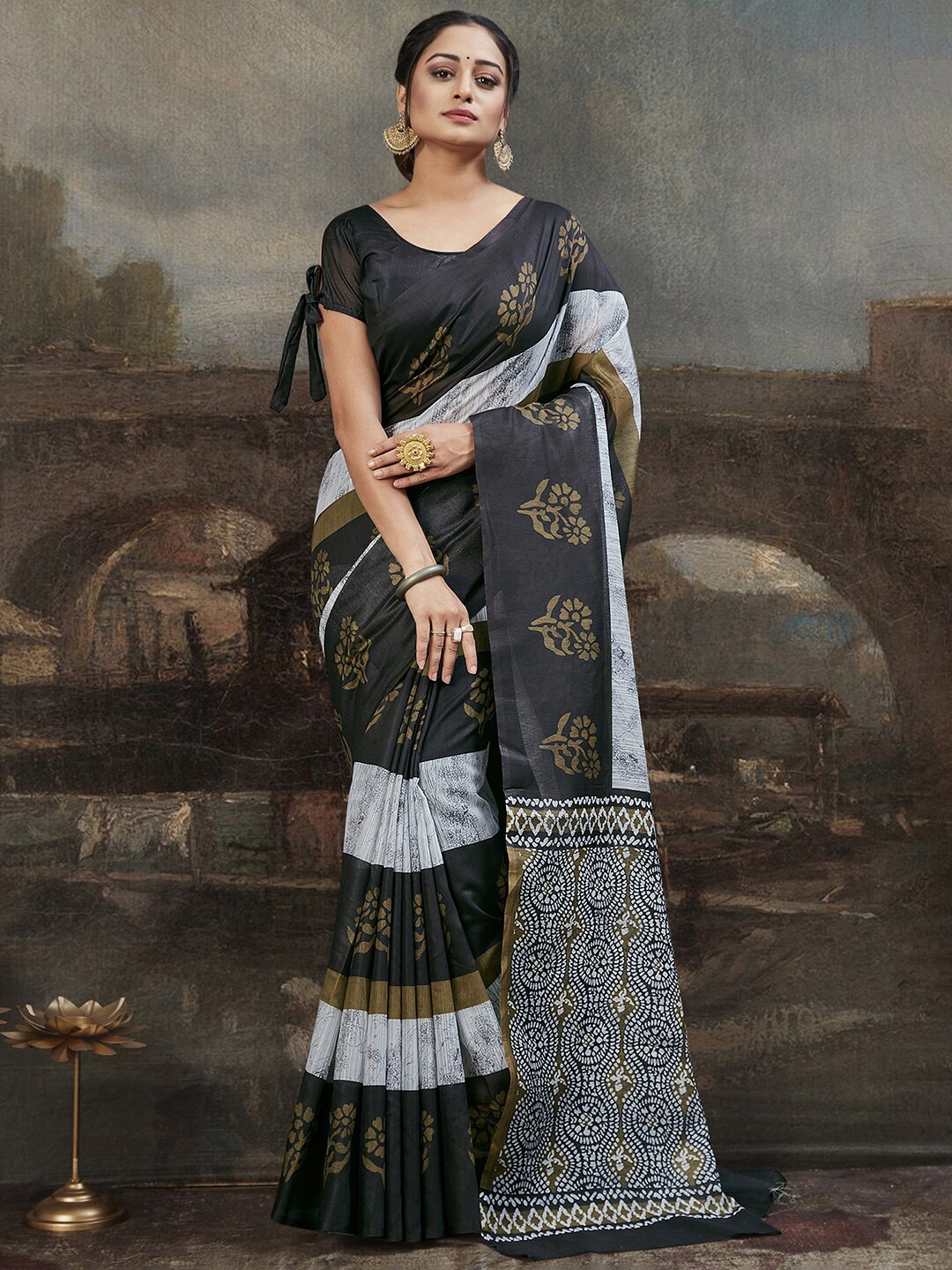 

Mitera Black & Off White Ethnic Motifs Block Print Saree