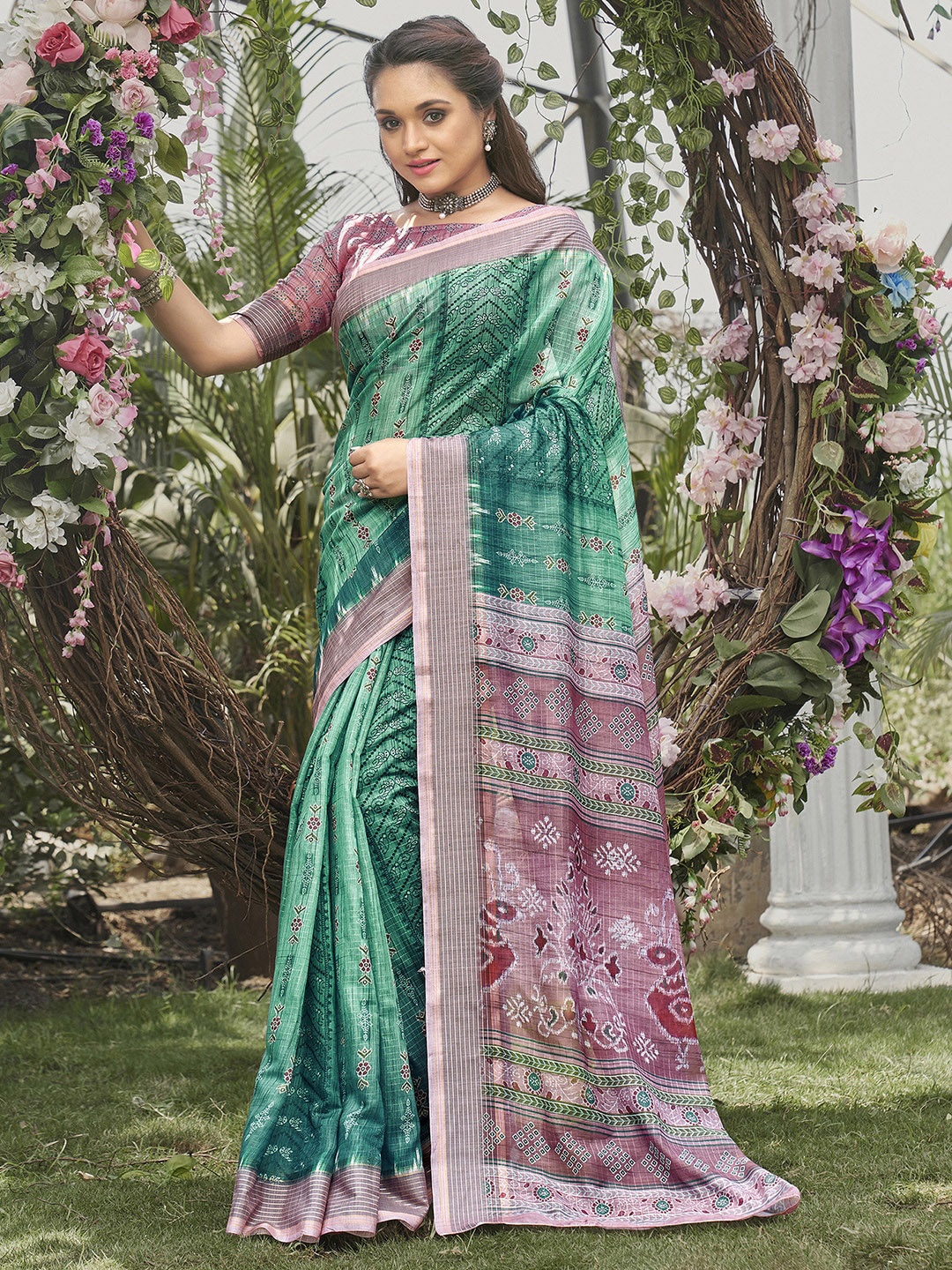 

Mitera Sea Green & Purple Ethnic Motifs Silk Blend Bagru Saree