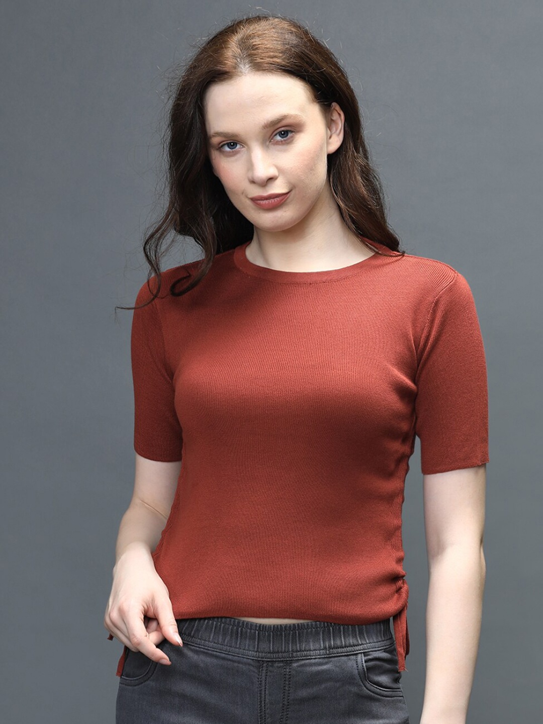 

IDENTITI Rust Solid Round Neck Pure Cotton Fitted Top