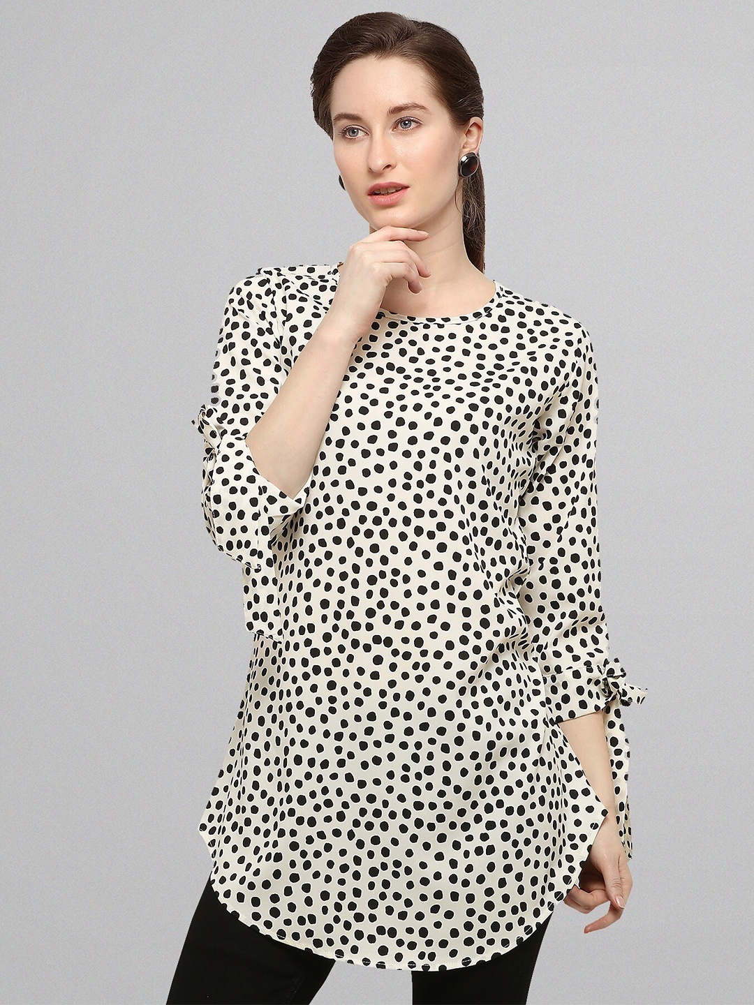 

Fashfun White & Black Polka Printed Printed Tunic