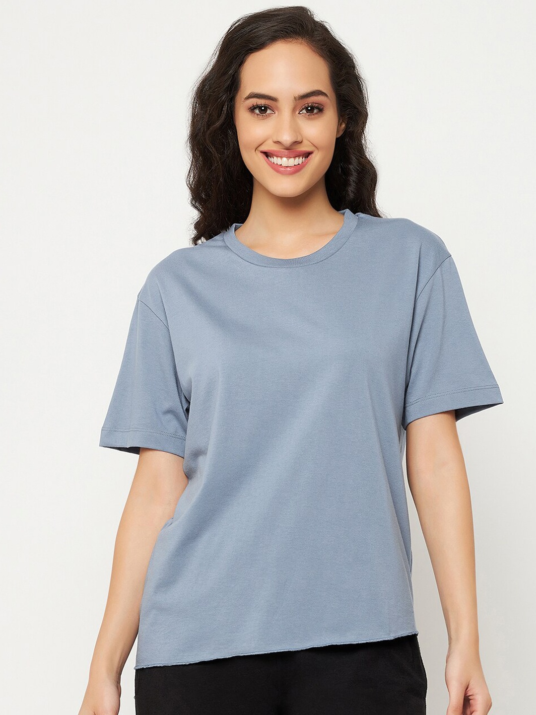 

Clovia Women Blue Solid Cotton Lounge Tshirts