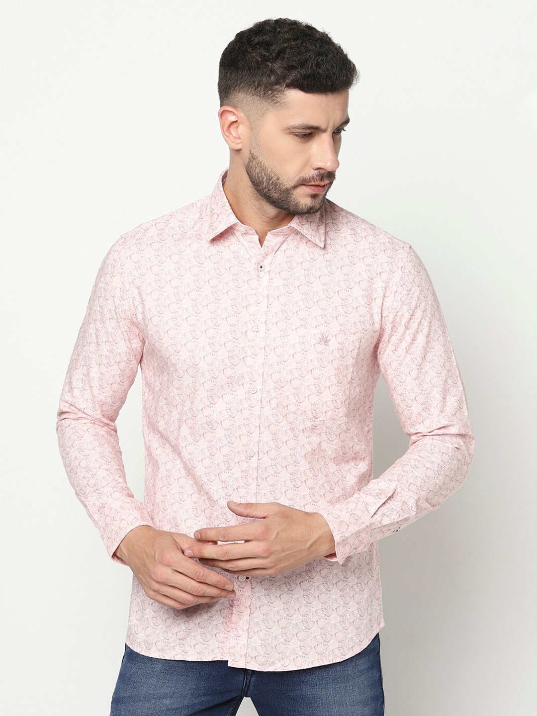 

Crimsoune Club Men Pink Slim Fit Printed Casual Shirt