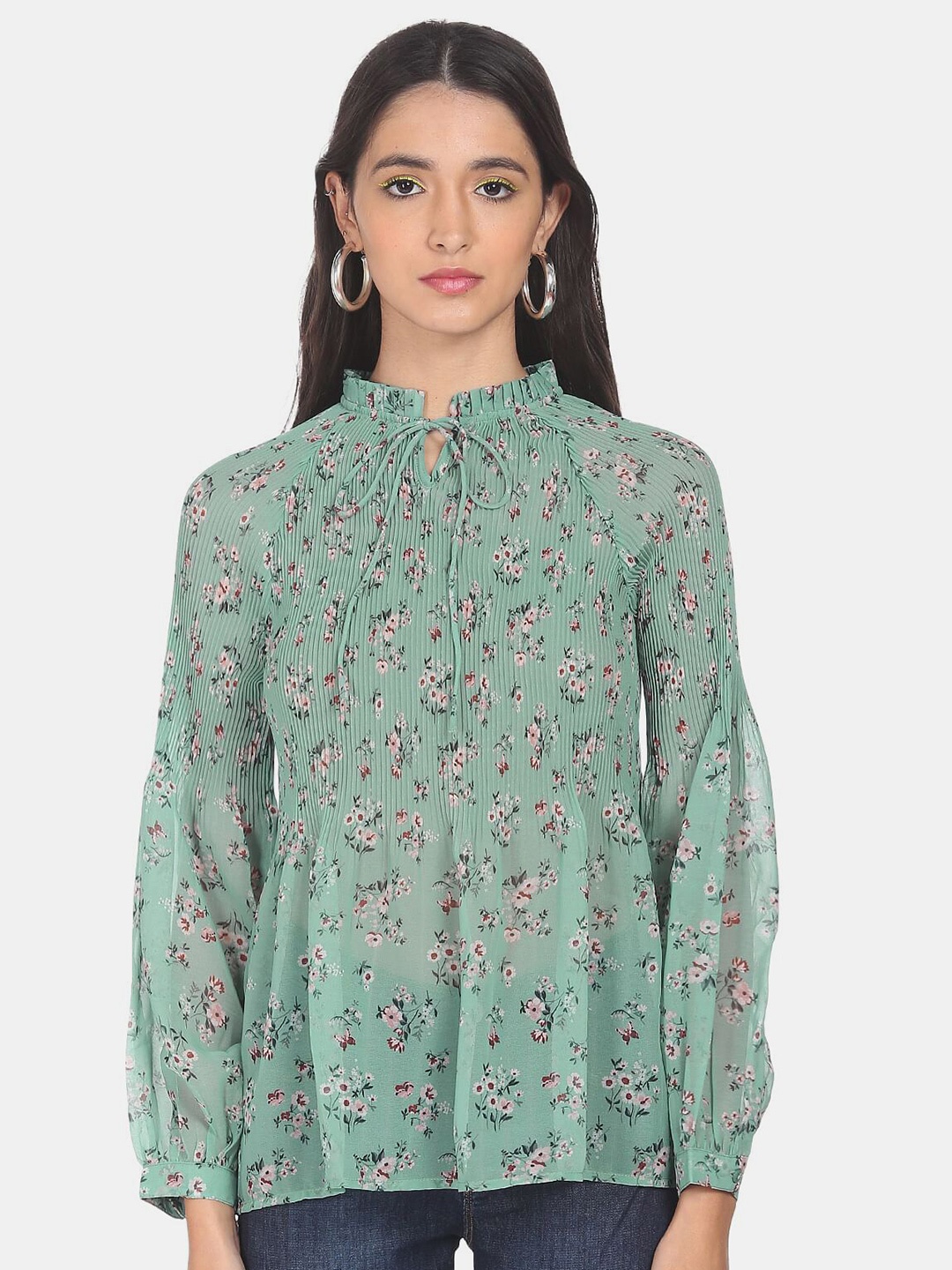 

Flying Machine Women Green Floral Printed Tie-Up Neck Top