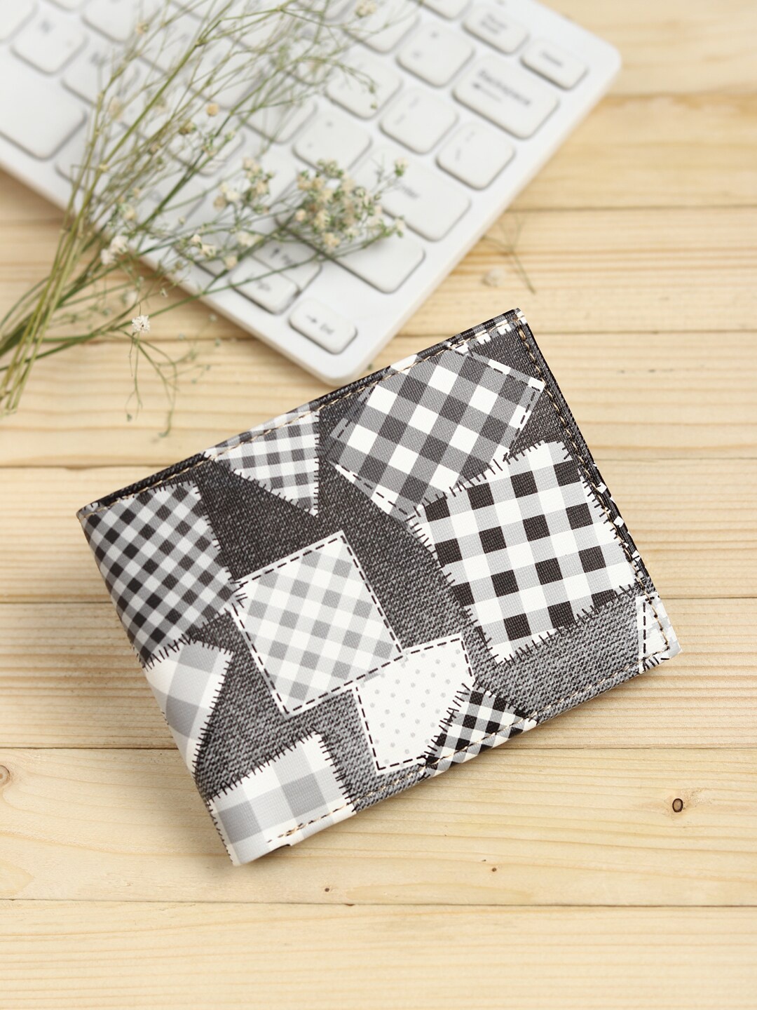 

SAMTROH Men Abstract Printed PU Two Fold Wallet, Black