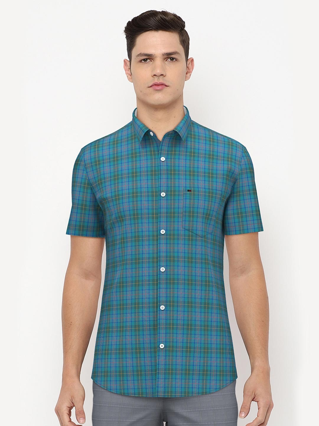 

Peter England Casuals Men Blue Slim Fit Tartan Checks Checked Casual Shirt