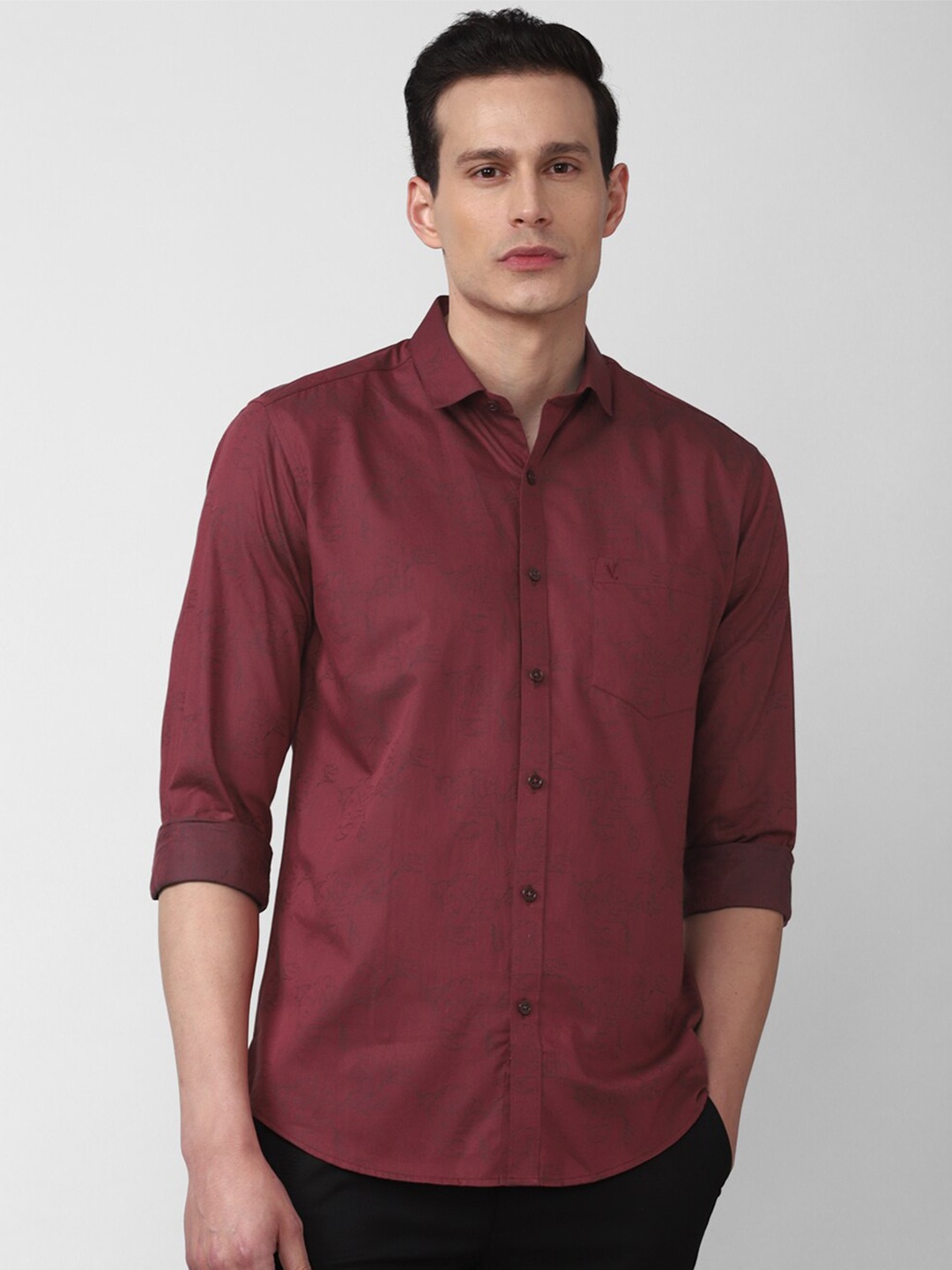 

V Dot Men Maroon Slim Fit Printed Cotton Casual Shirt