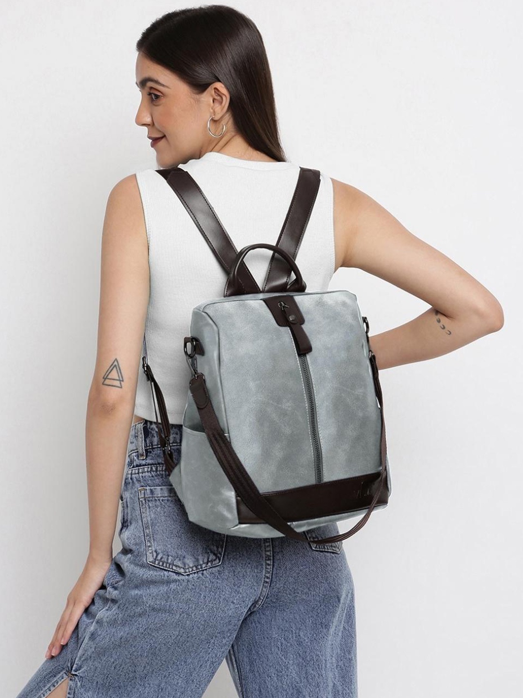 

VISMIINTREND Women Medium College Backpack with Earphone Gate, Grey