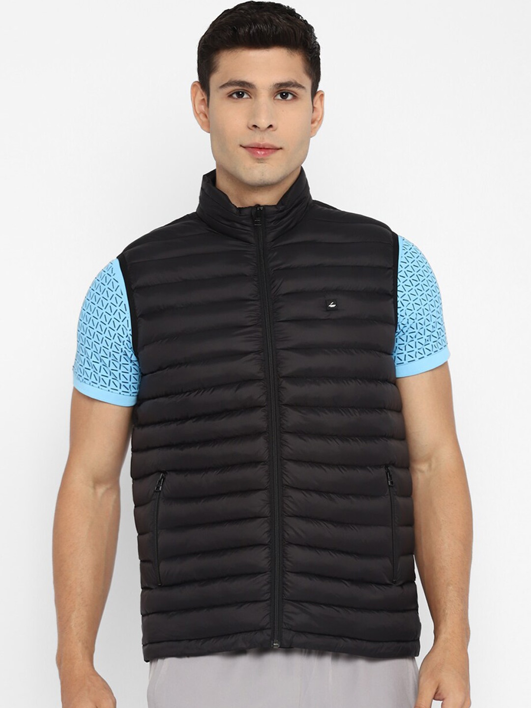 

FURO by Red Chief Men Black Striped Lightweight Puffer Jacket