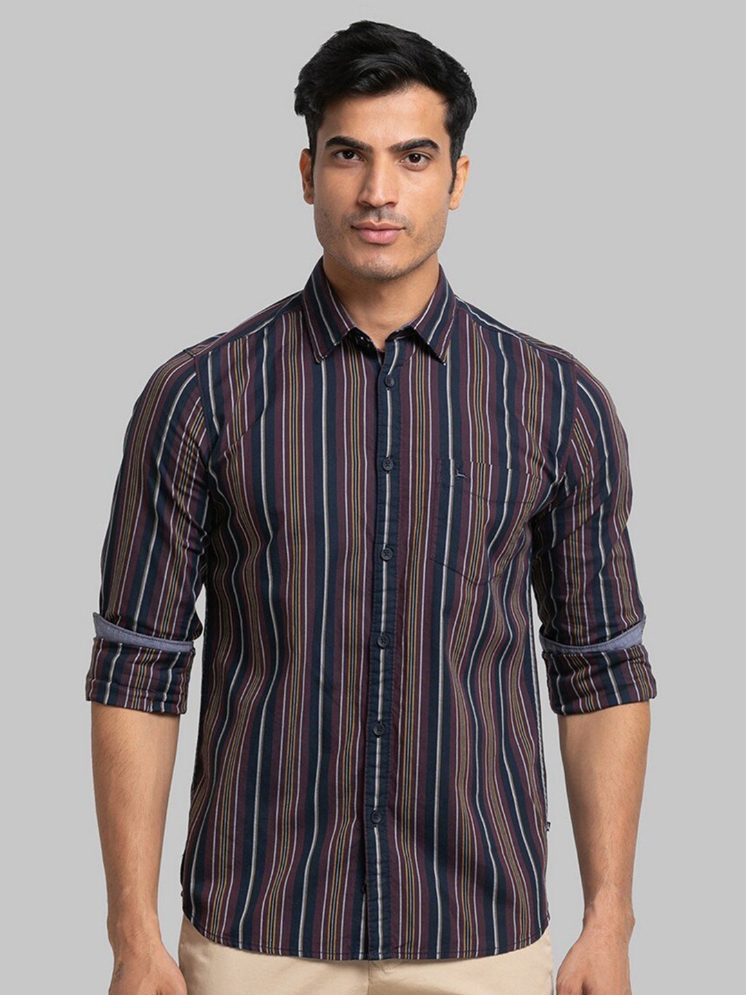 

Parx Men Maroon Slim Fit Striped Casual Shirt
