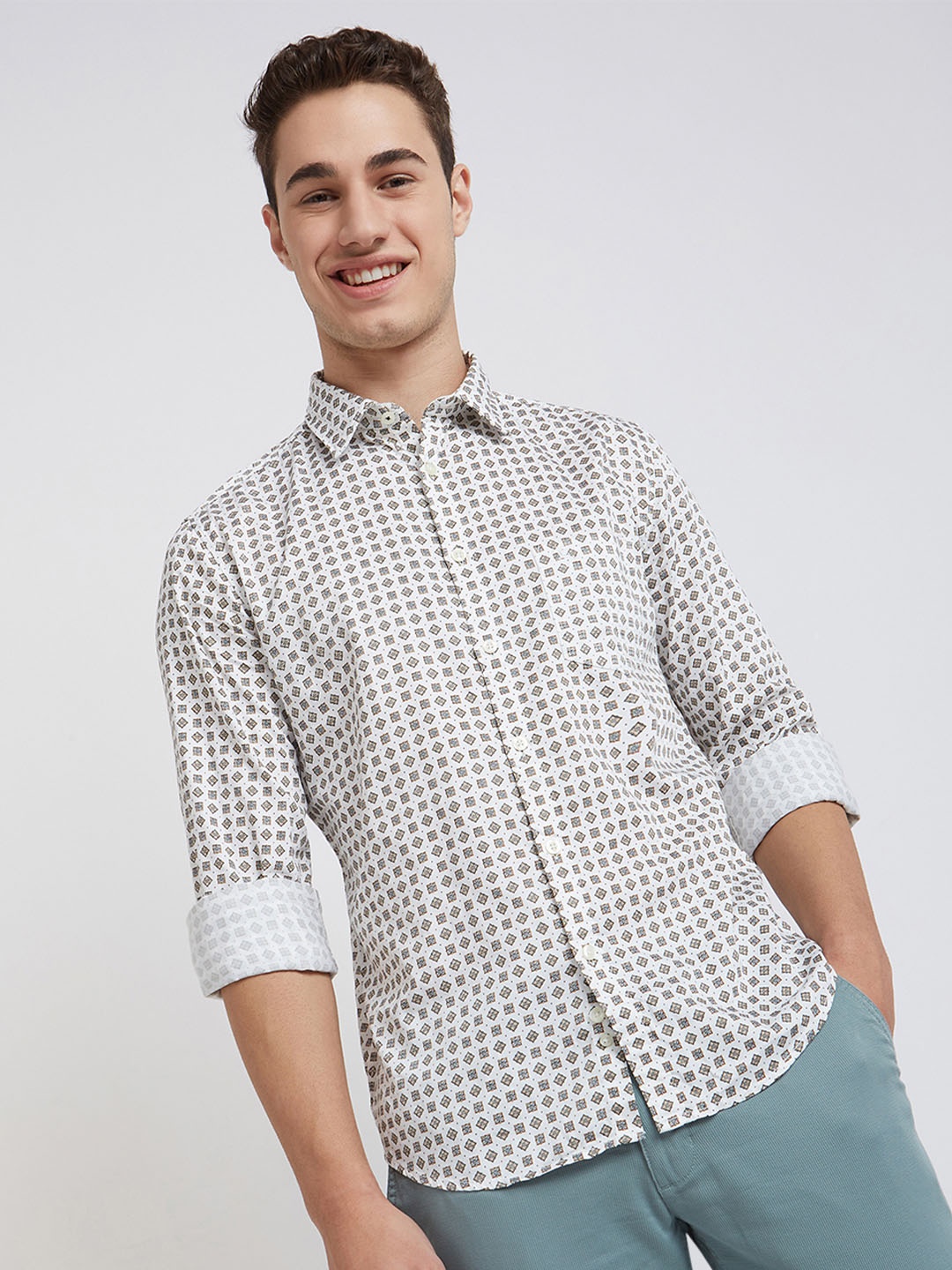 

Parx Men White Slim Fit Printed Casual Shirt