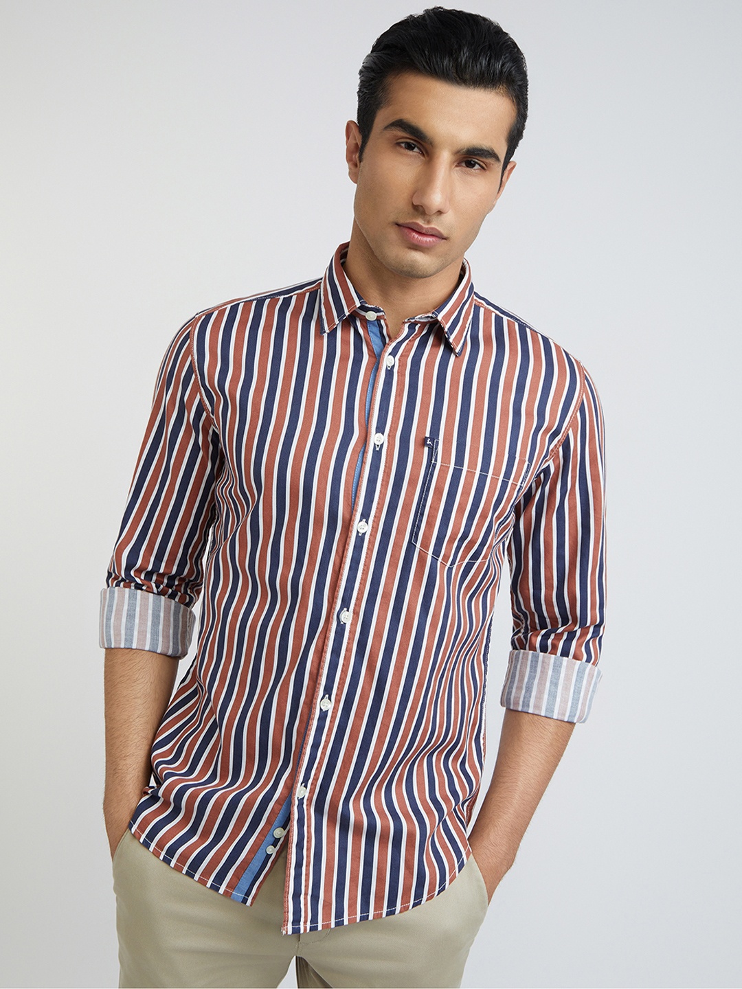 

Parx Men Brown Pure Cotton Striped Roll Up Sleeves Spread Collar Casual Shirt