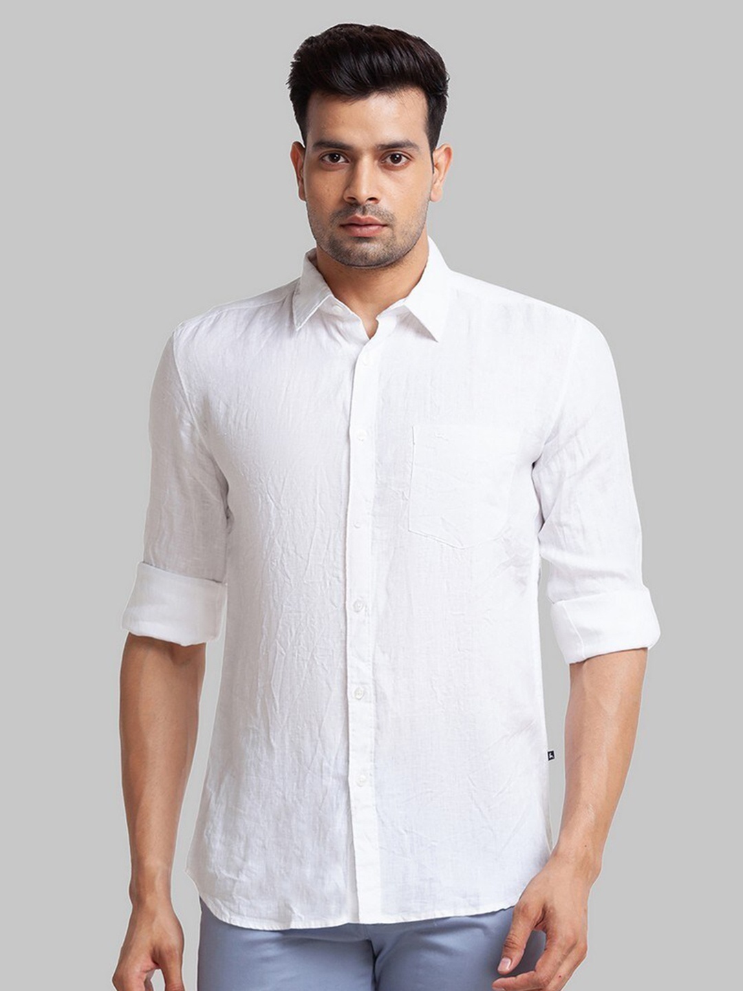 

Parx Men White Pure Cotton Roll Up Sleeves Spread Collar Casual Shirt