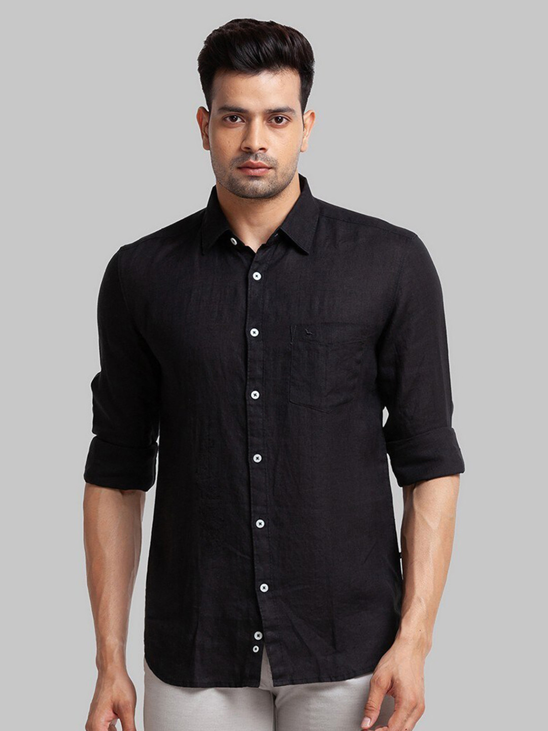 

Parx Men Black Slim Fit Roll Up Sleeves Spread Collar Casual Shirt