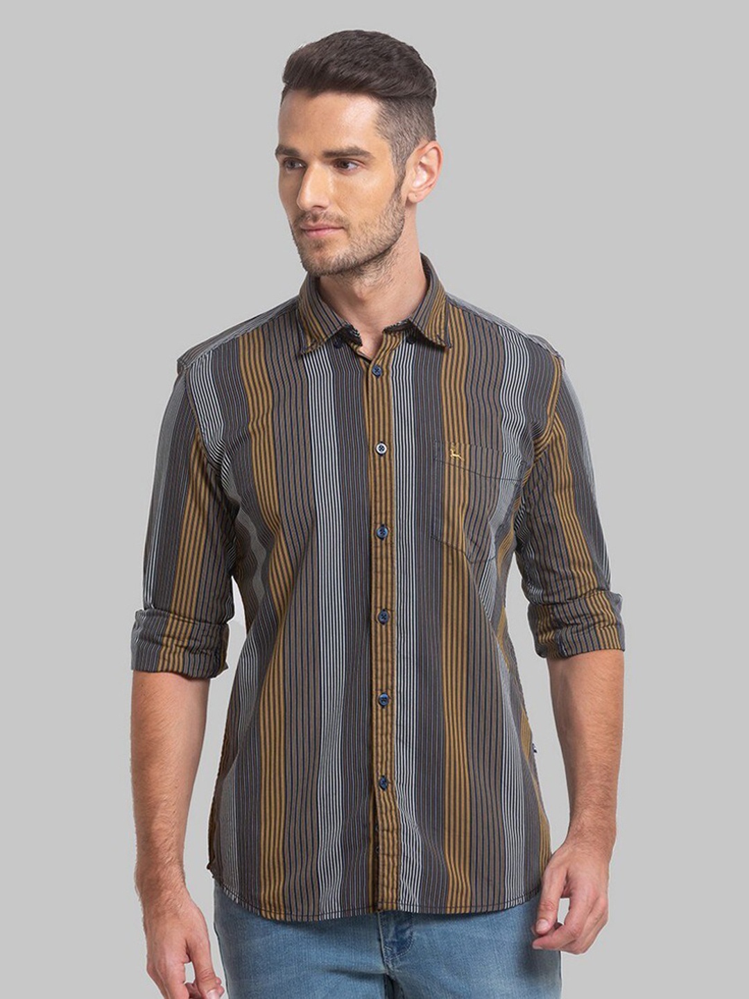 

Parx Men Blue Pure Cotton Striped Roll Up Sleeves Spread Collar Casual Shirt