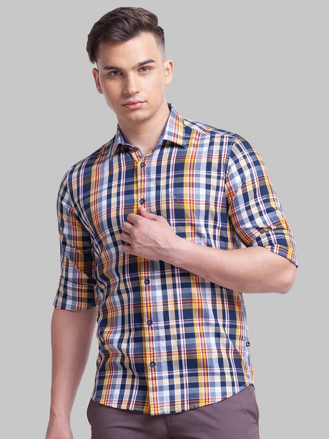 

Parx Men Yellow Pure Cotton Tartan Roll Up Sleeves Checked Casual Shirt