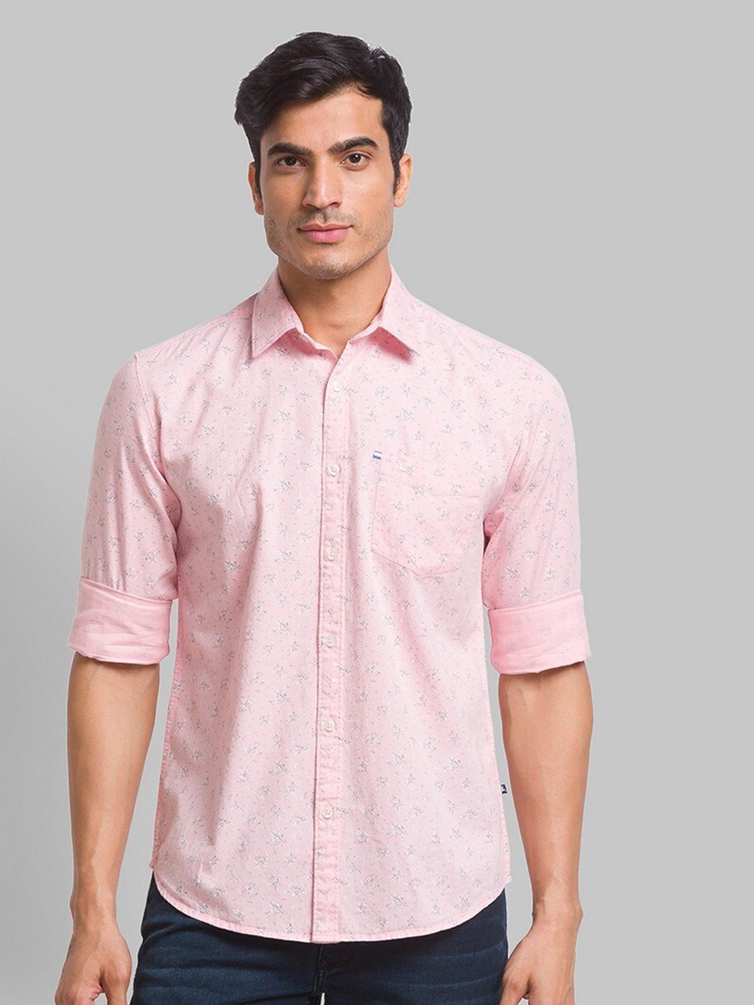 

Parx Men Red Pure Cotton Floral Printed Spread Collar Roll Up Sleeves Casual Shirt
