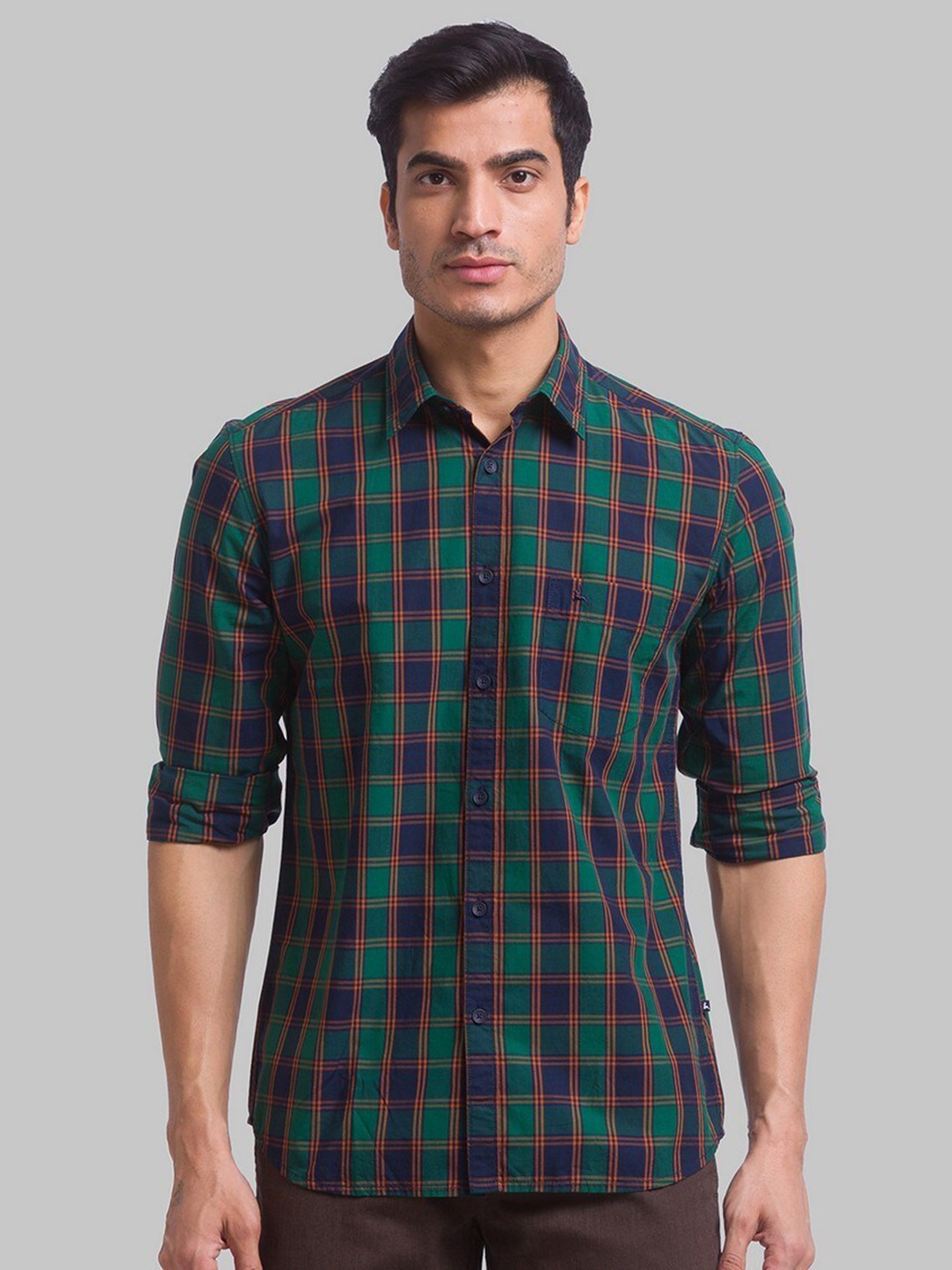 

Parx Men Green Pure Cotton Slim Fit Tartan Checked Casual Shirt