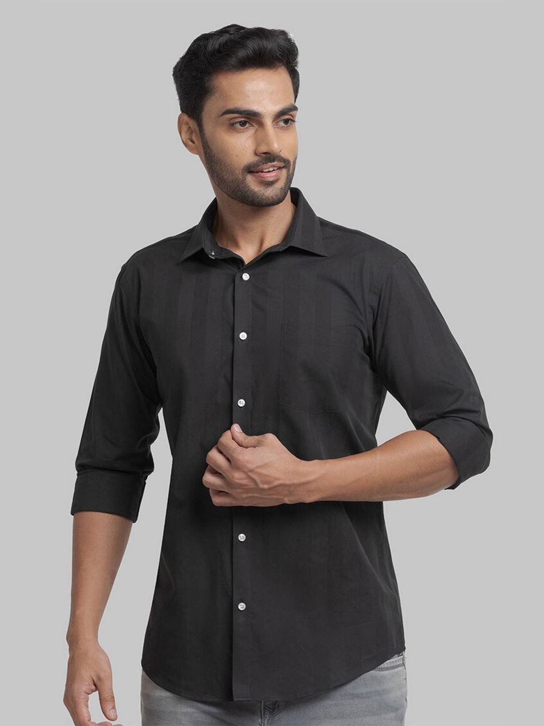 

Park Avenue Men Black Slim Fit Striped Pure Cotton Casual Shirt