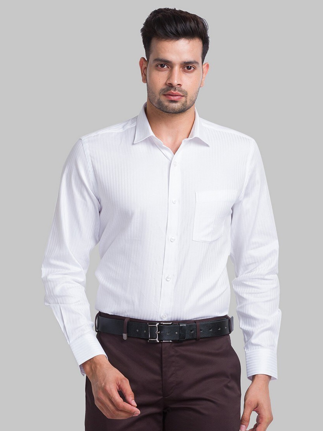 

Park Avenue Men White Pinstripes Striped Pure Cotton Formal Shirt