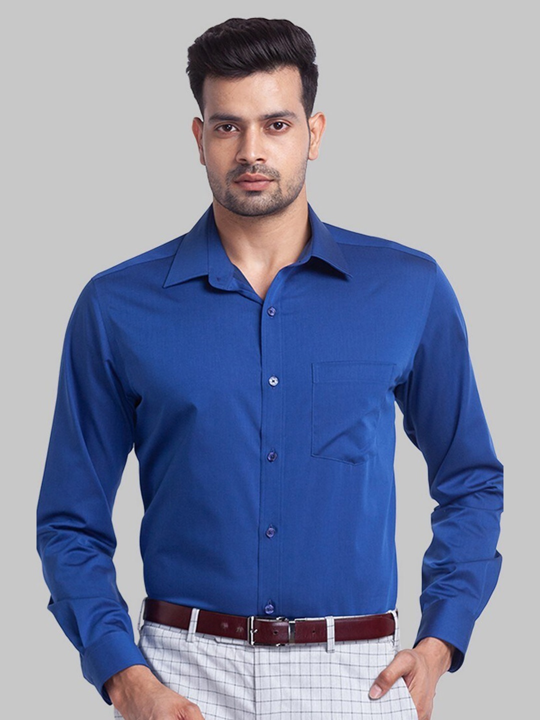 

Park Avenue Men Blue Solid Formal Shirt
