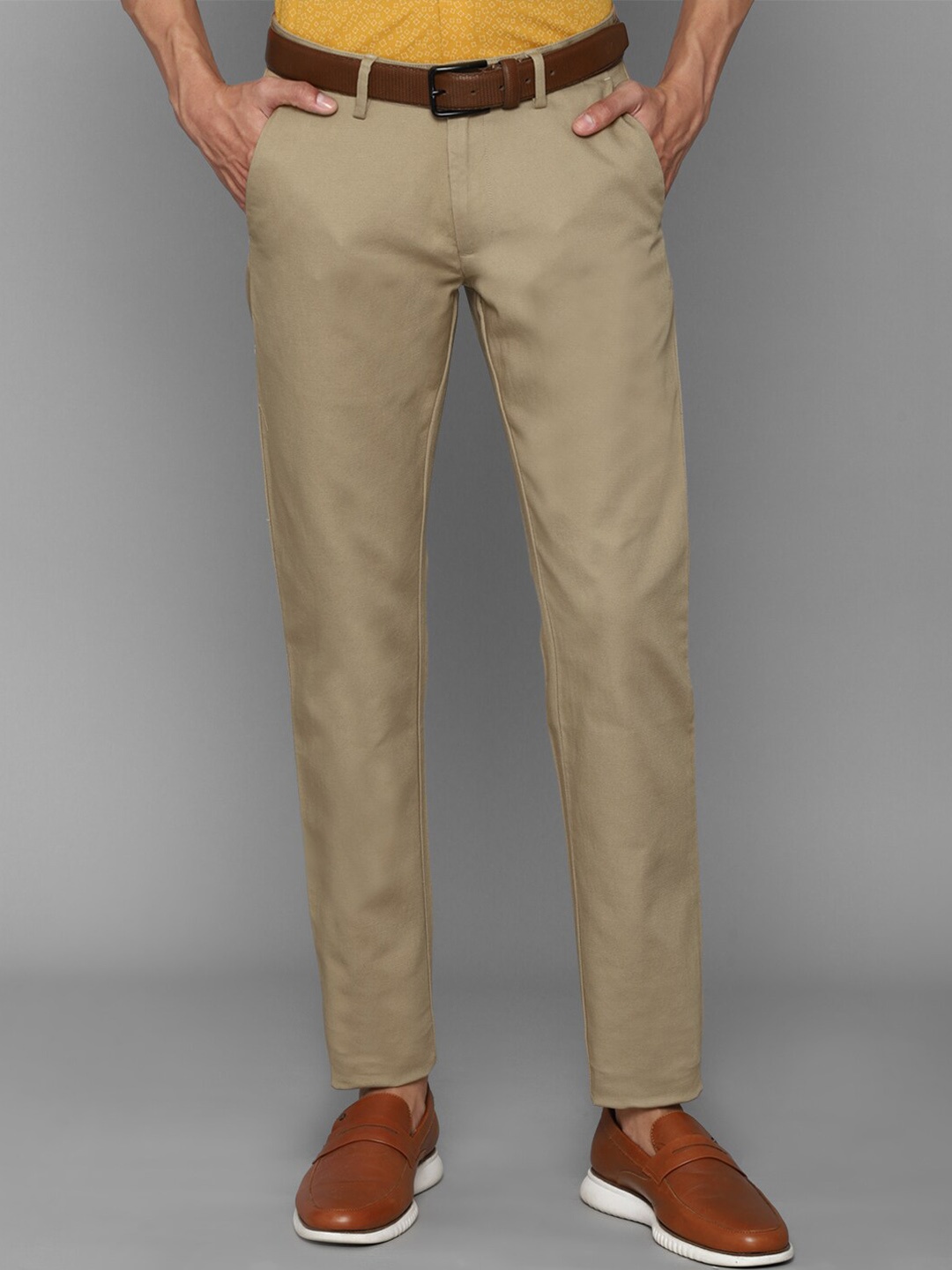 

Allen Solly Men Khaki Textured Slim Fit Trousers