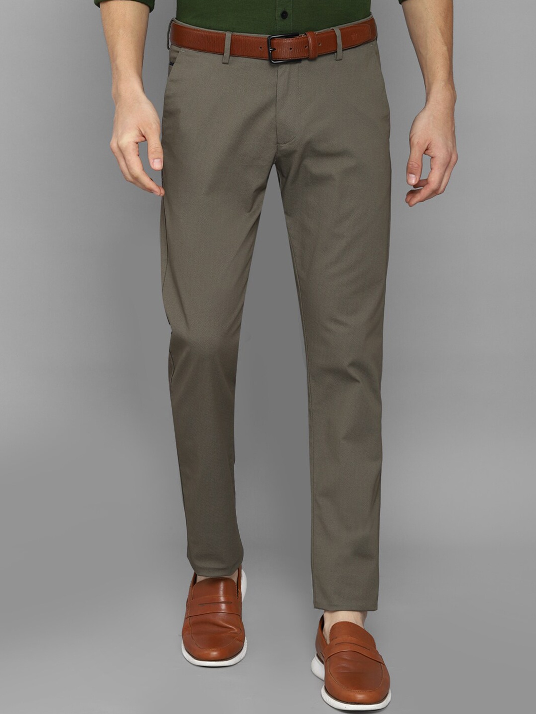 

Allen Solly Men Olive Green Slim Fit Chinos Trousers