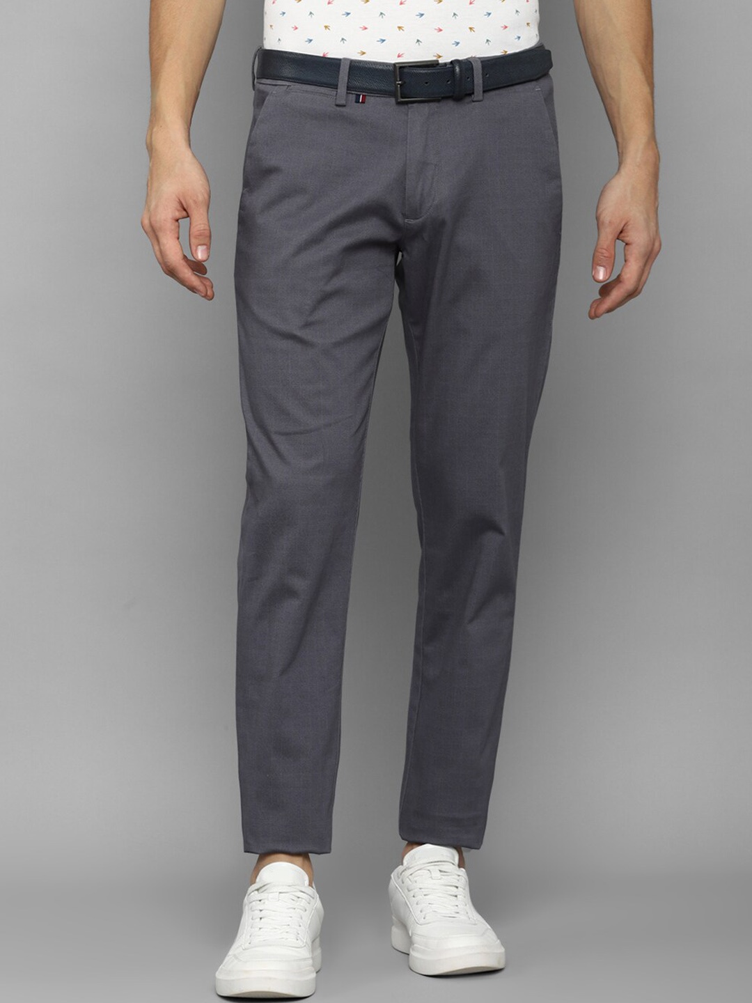 

Louis Philippe Sport Men Grey Slim Fit Trousers