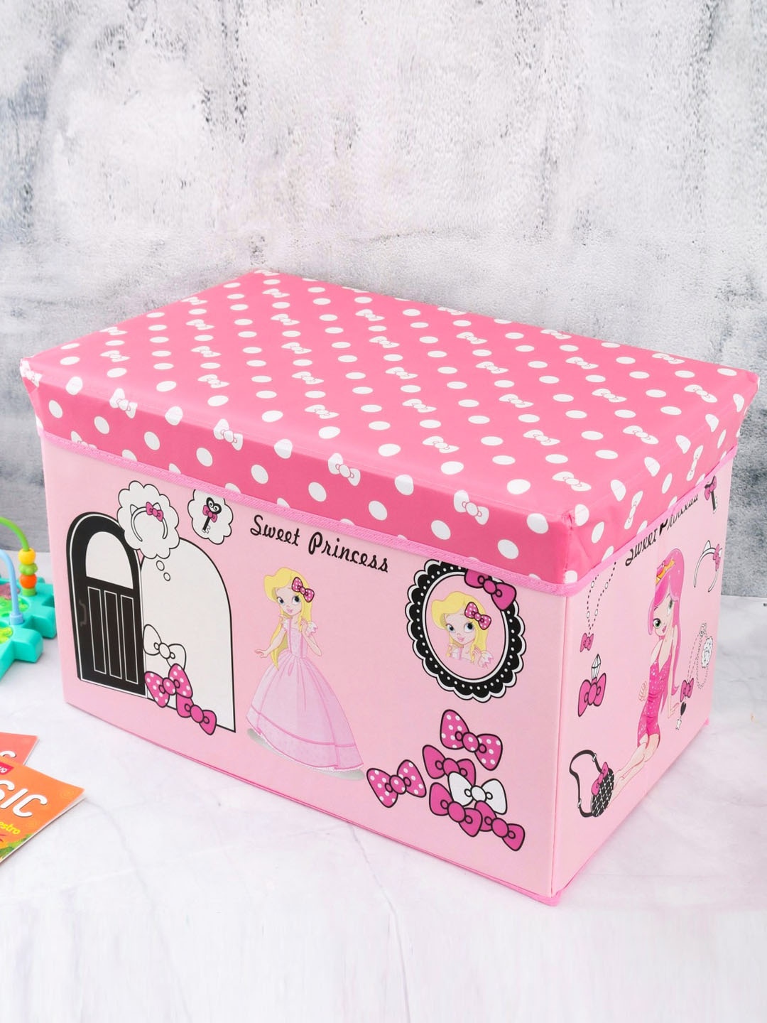 

Yellow Bee Kids Pink & White Printed Wardrobe Organisers