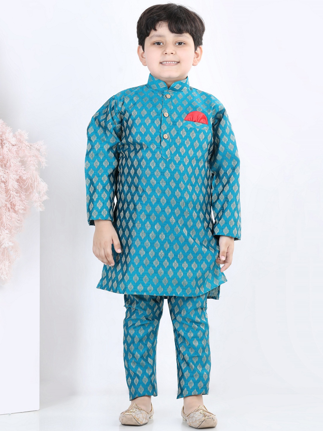 

Aj DEZInES Boys Ethnic Motifs Pure Cotton Kurta with Pyjamas, Turquoise blue