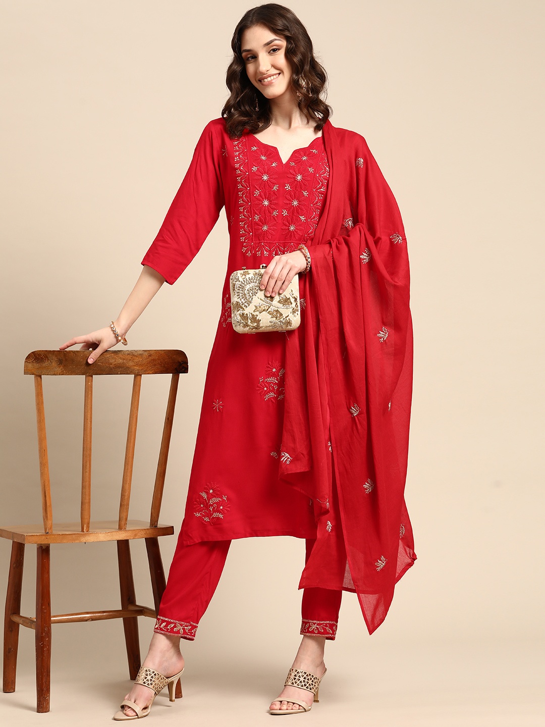 

Sangria Women Floral Embroidered Pure Cotton Kurta with Trousers & With Dupatta, Red