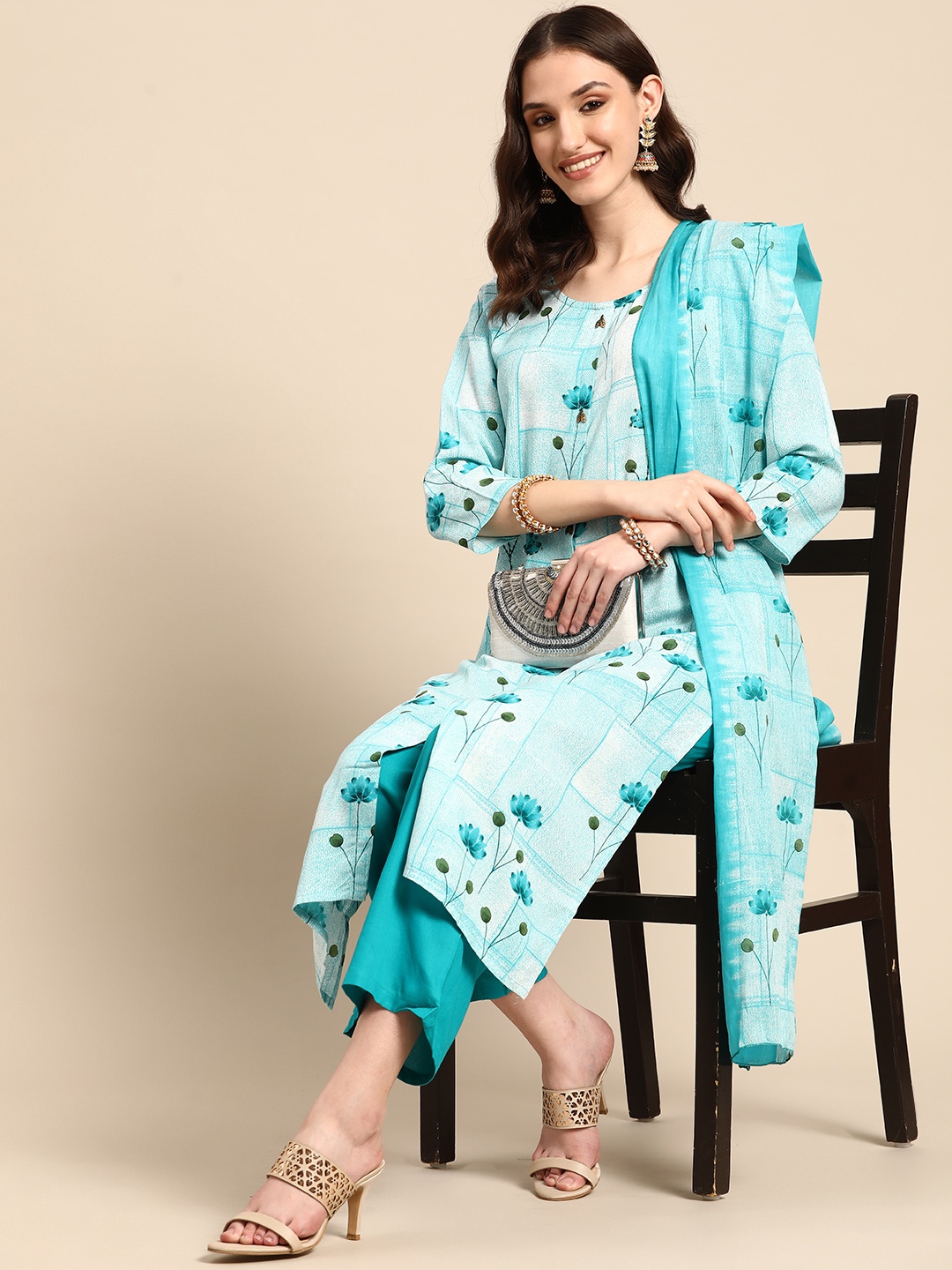 

Sangria Women Blue Floral Printed Kurta with Trousers & Dupatta