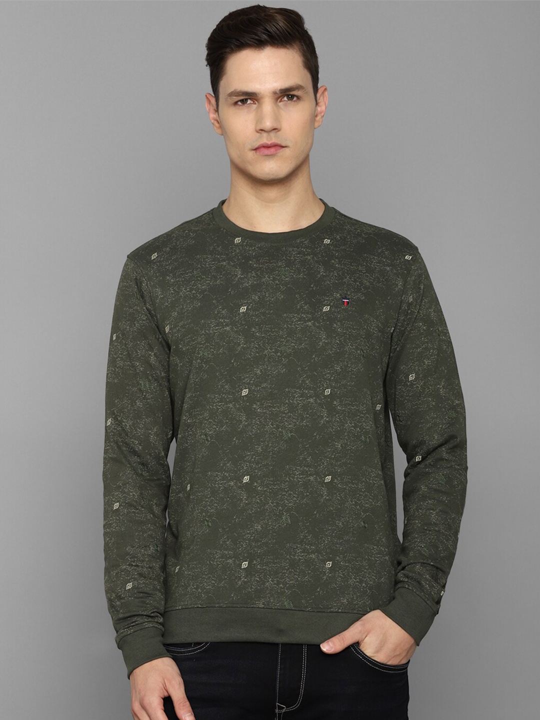 

Louis Philippe Jeans Men Green Printed Pure Cotton Sweatshirt