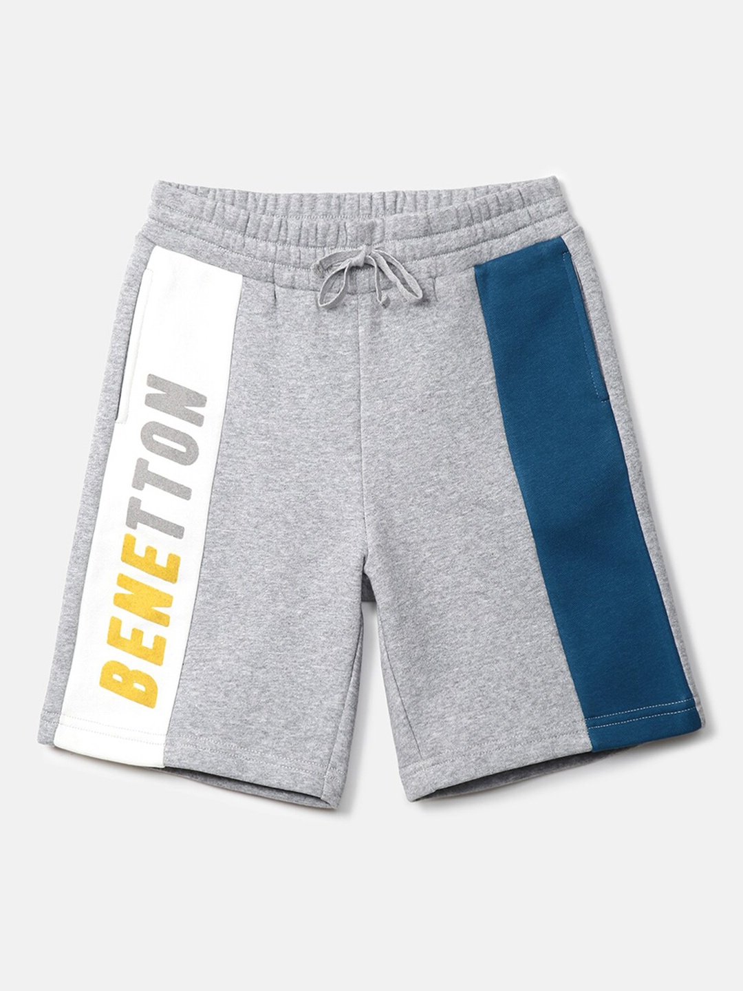 

United Colors of Benetton Boys Regular Fit Mid Rise Striped Cotton Shorts, Grey