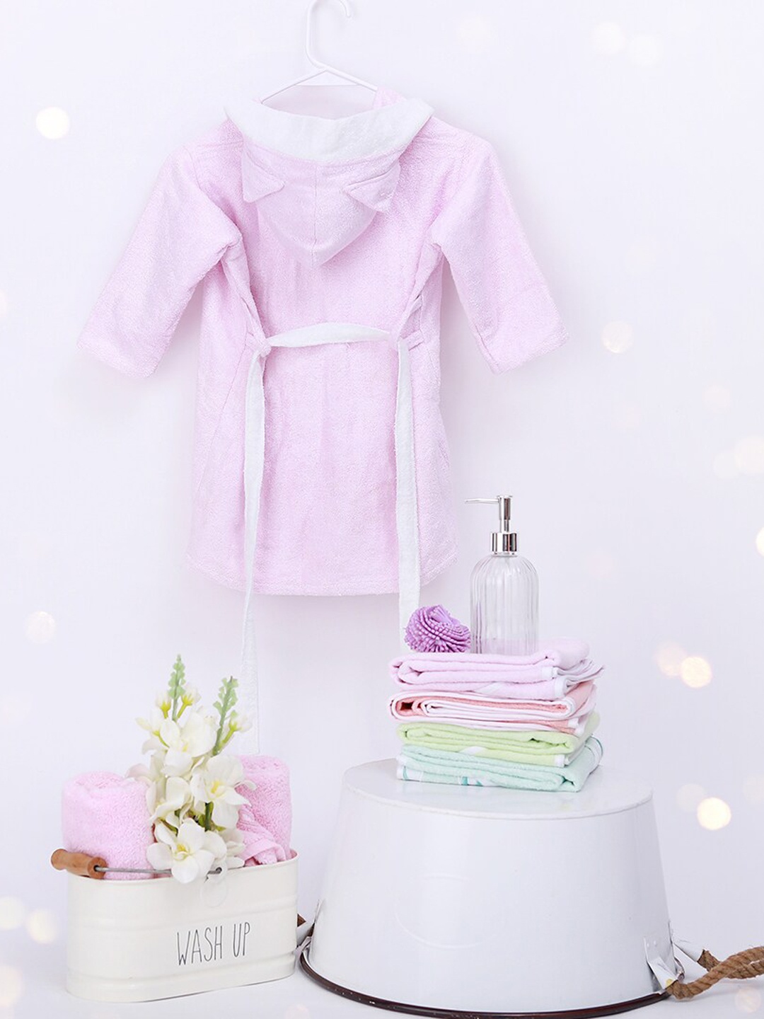 

Fancy Fluff Kids Boys Pink & White Solid Cotton Bathrobe with Hood