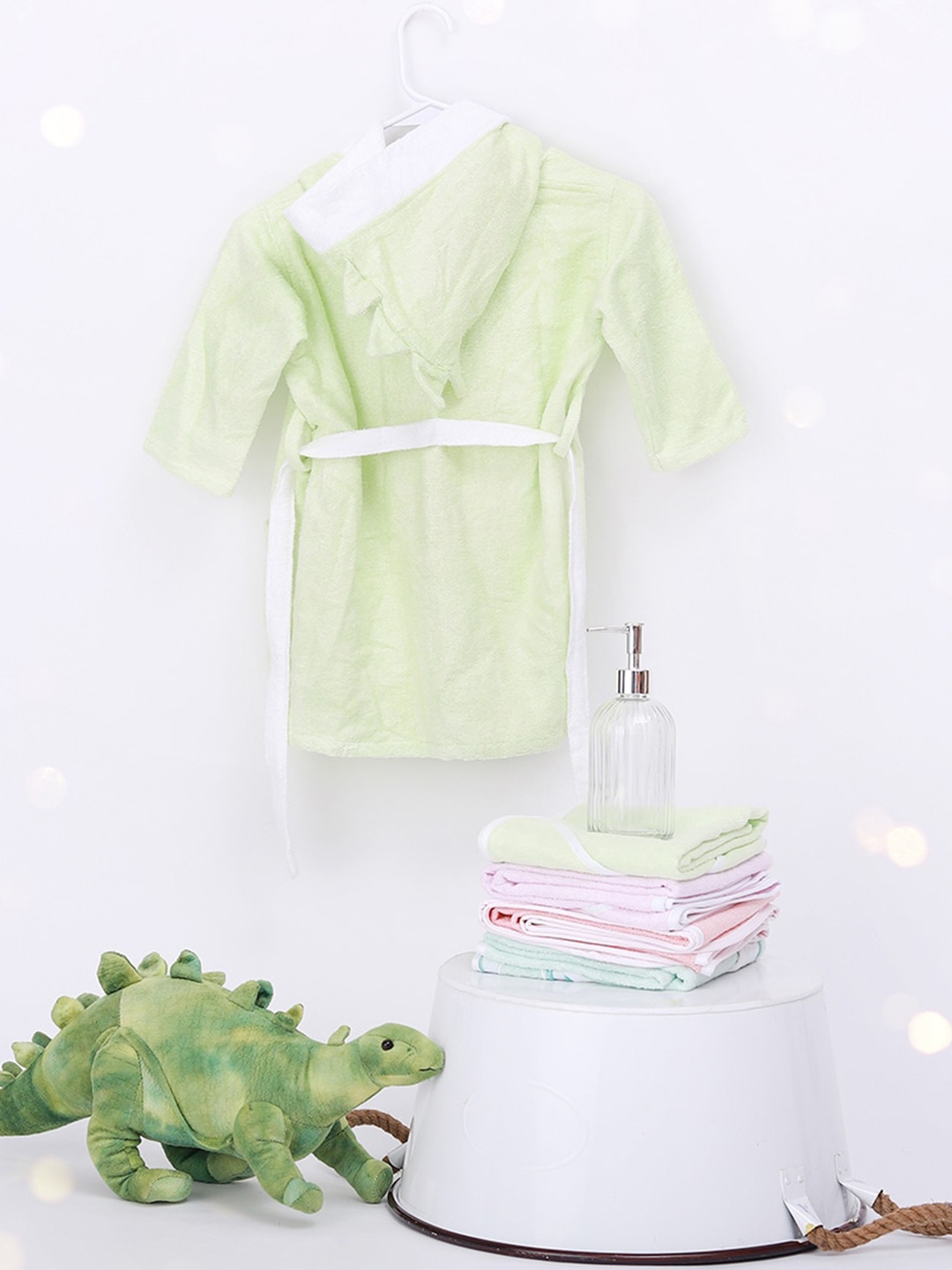 

Fancy Fluff Boys Green Colourblocked Hooded Cotton Bath Robe