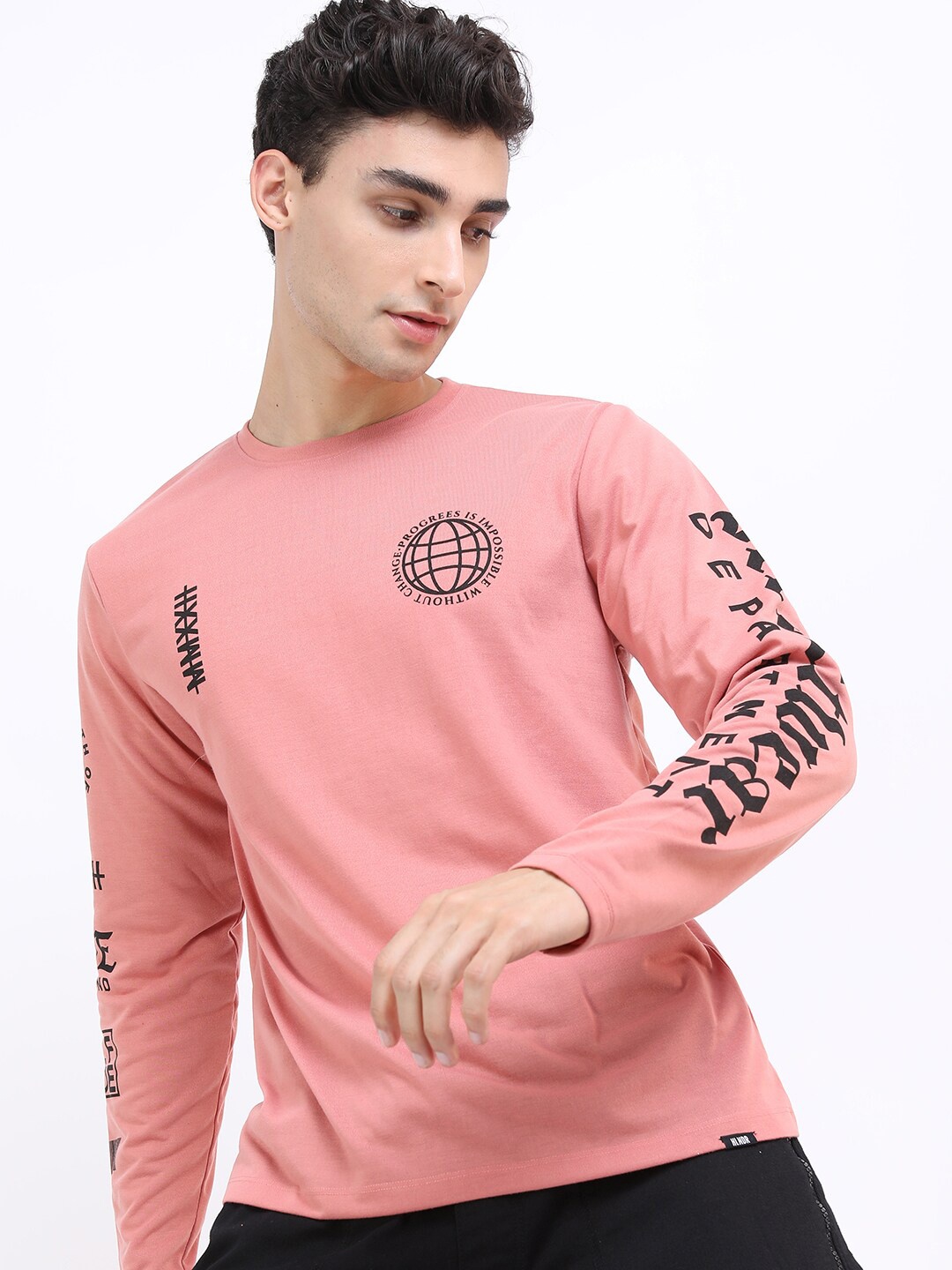 

HIGHLANDER Men Rust Typography Slim Fit T-shirt