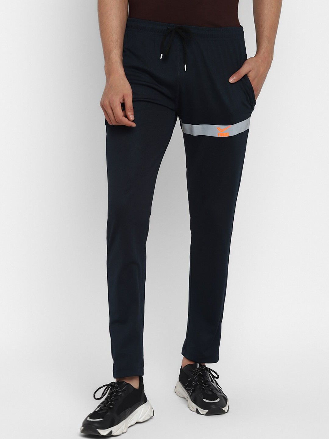 

Yuuki Men Navy Blue Solid Track Pants