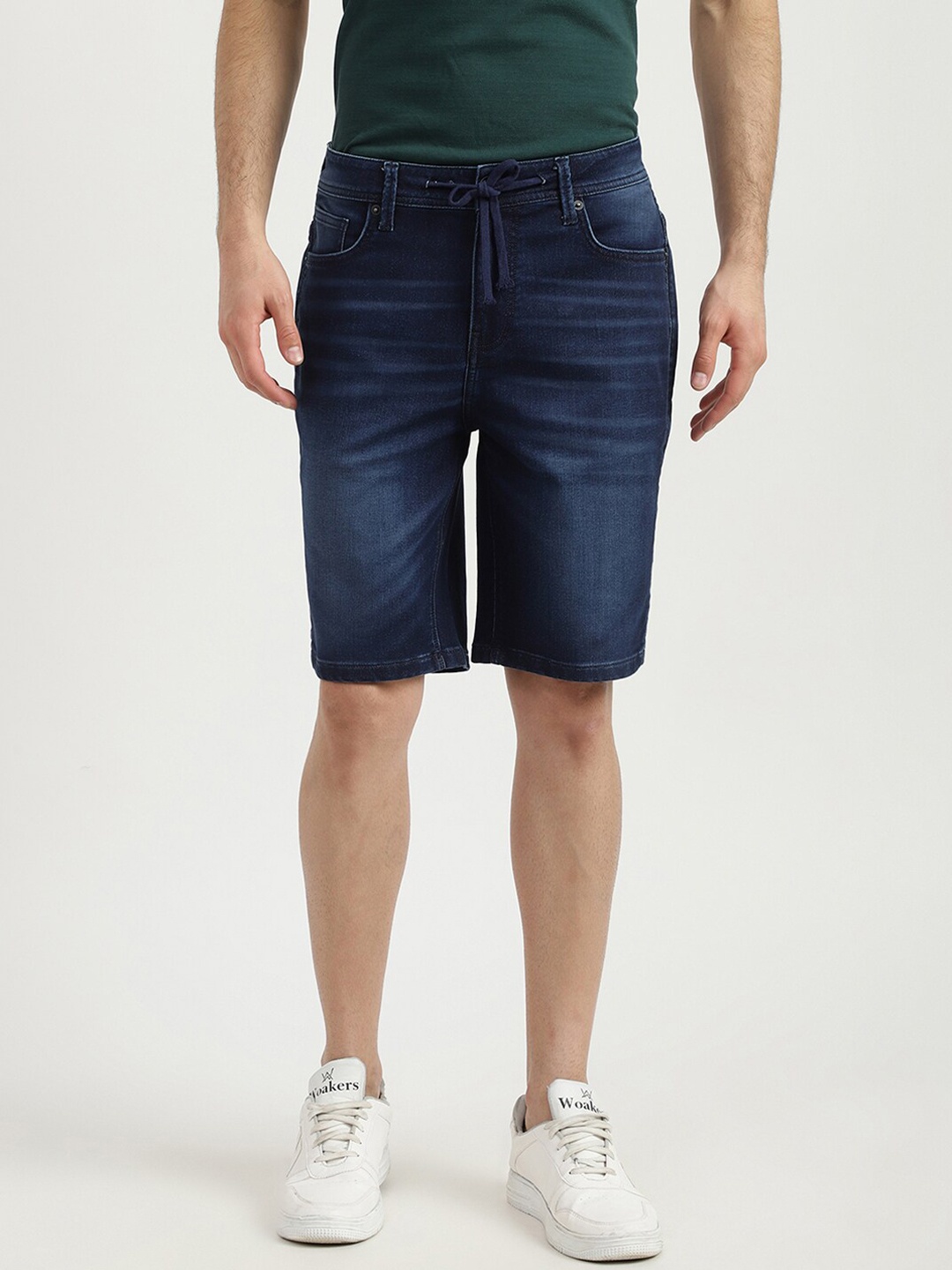 

United Colors of Benetton Men Slim Fit Denim Shorts, Blue